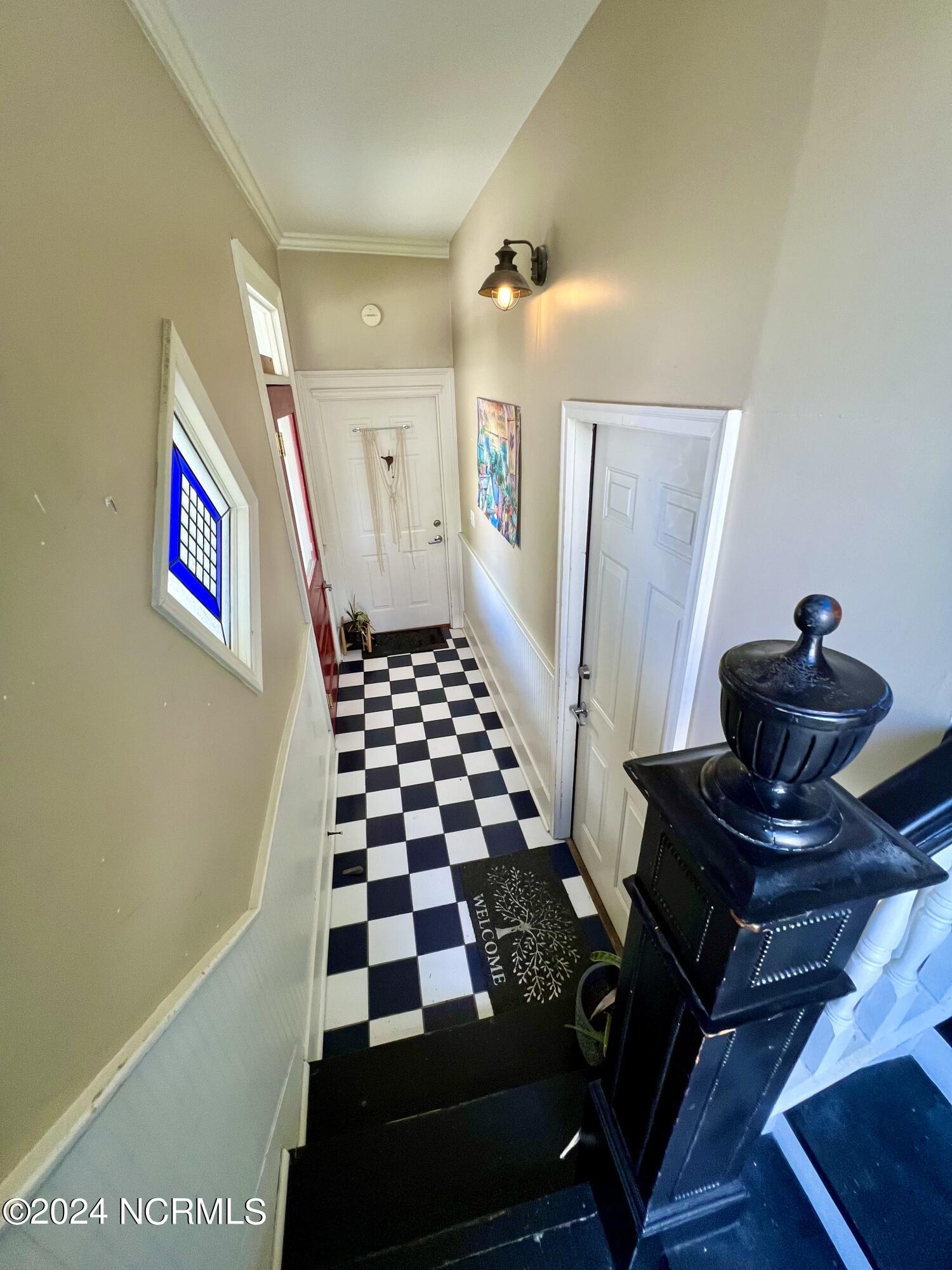 413 Hancock Street Property Photo 2