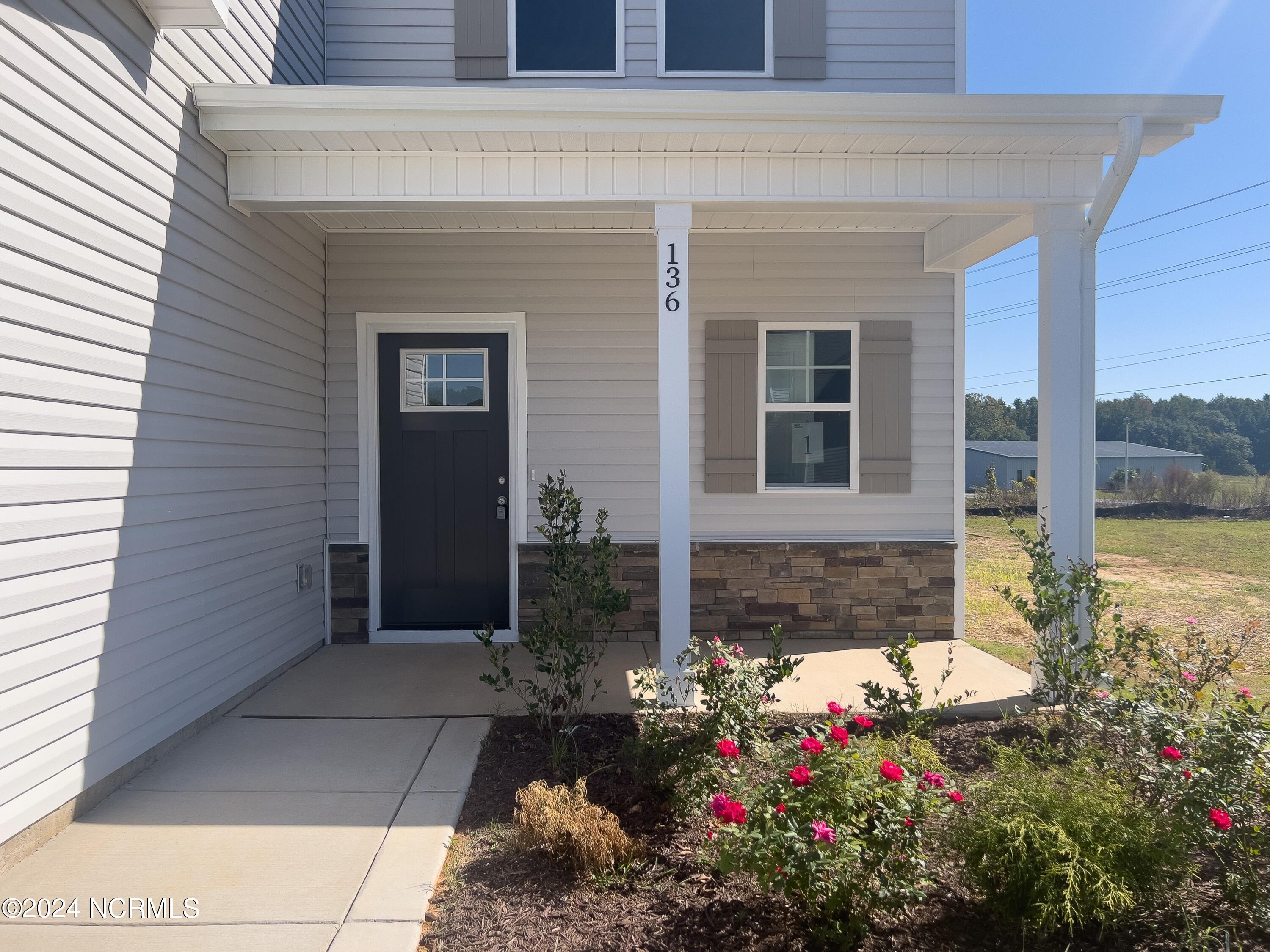 136 Ziggy Way Property Photo 3