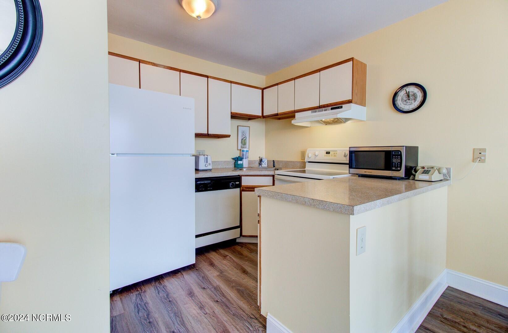 1615 Lake Park Boulevard Unit 808 Property Photo 10