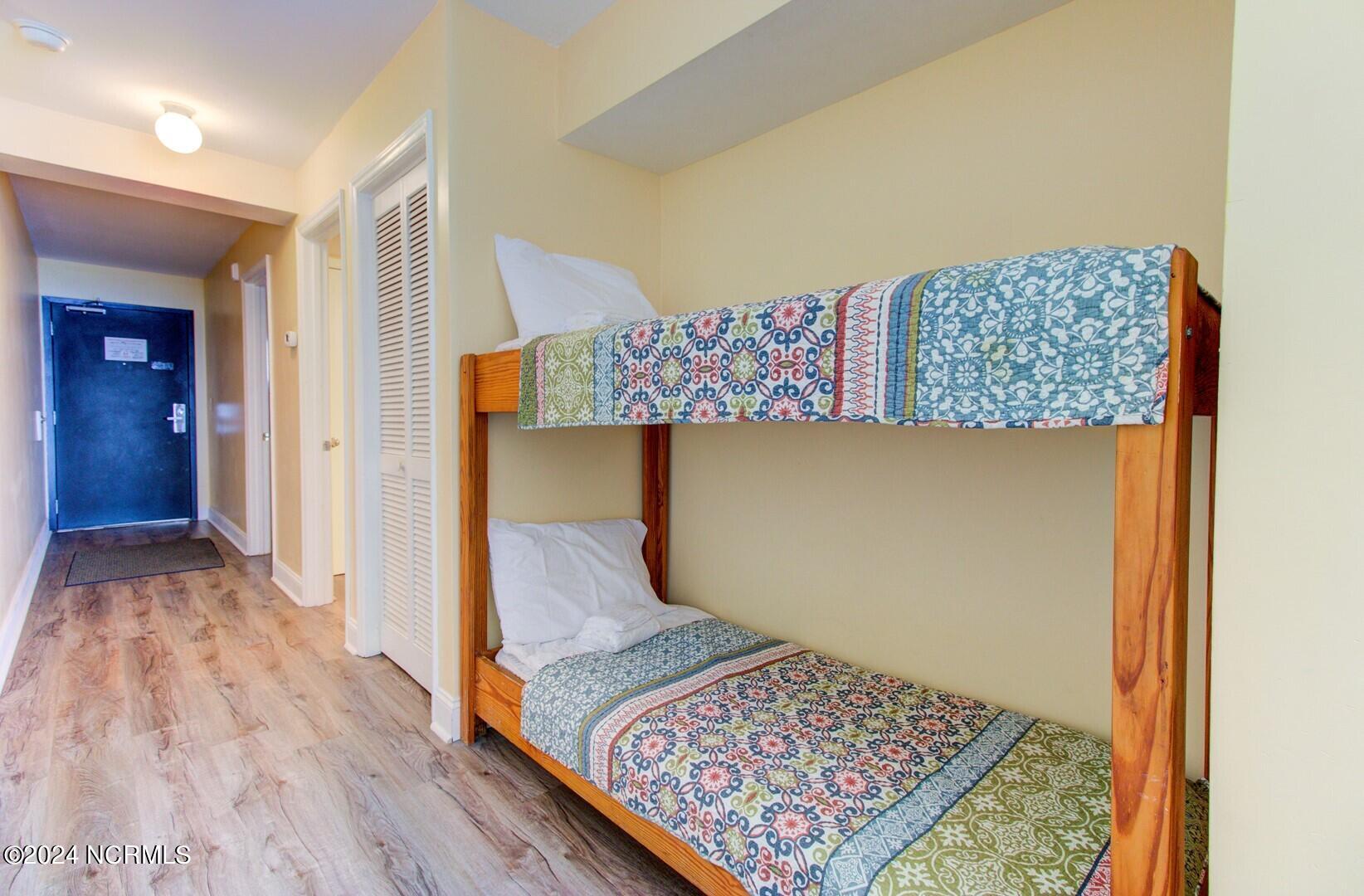 1615 Lake Park Boulevard Unit 808 Property Photo 18