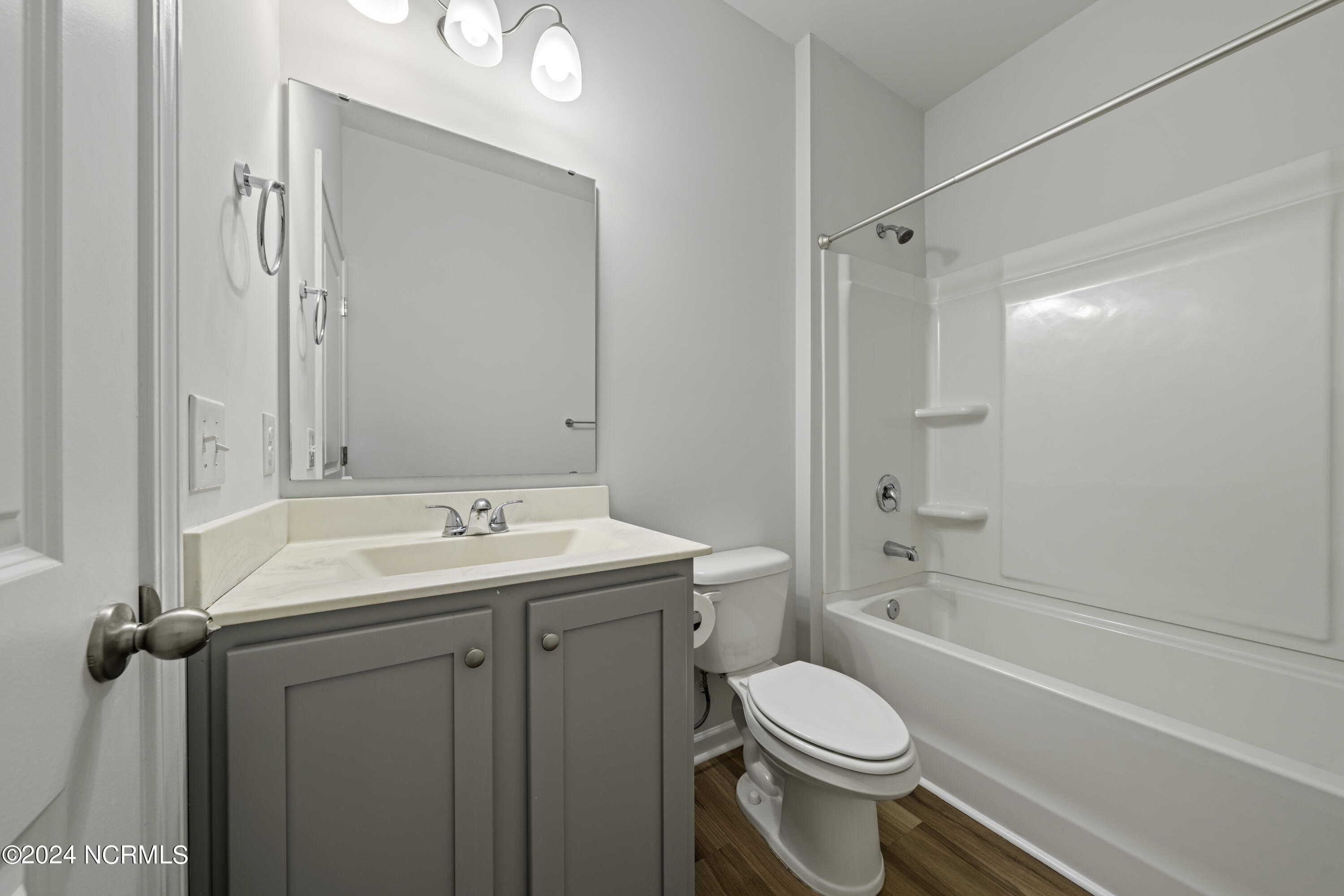 9688 Woodriff Circle Property Photo 10
