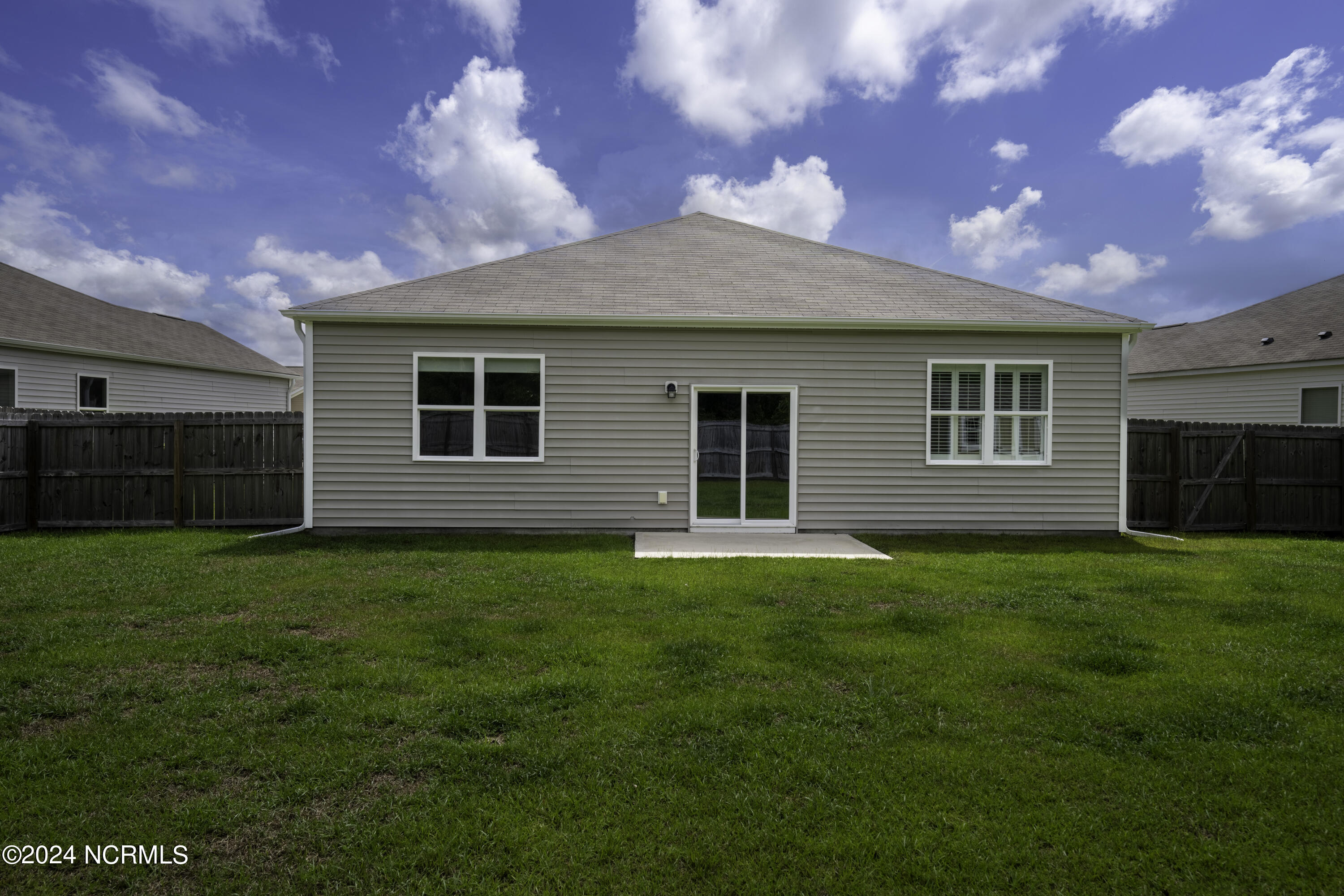 9688 Woodriff Circle Property Photo 32