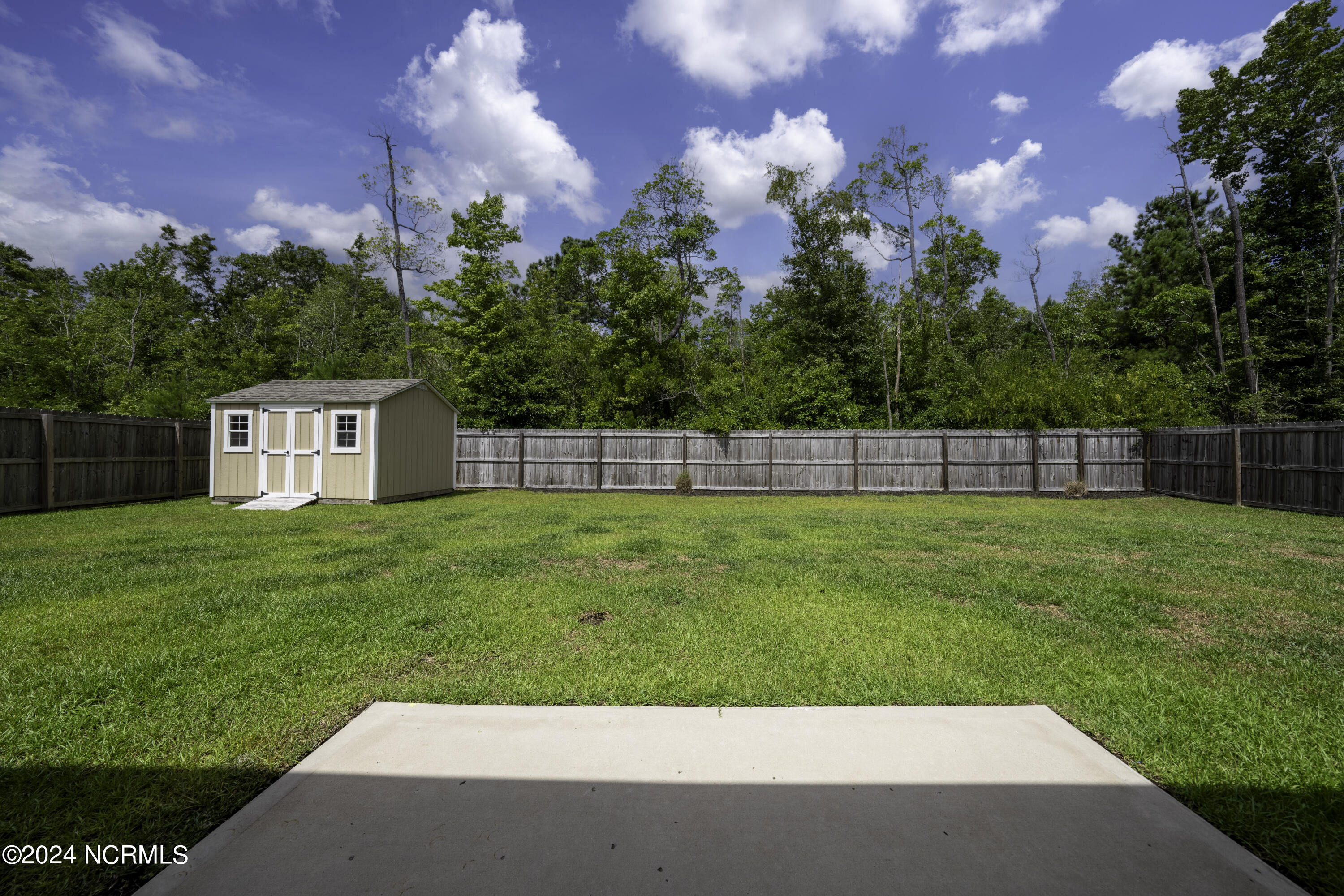 9688 Woodriff Circle Property Photo 34