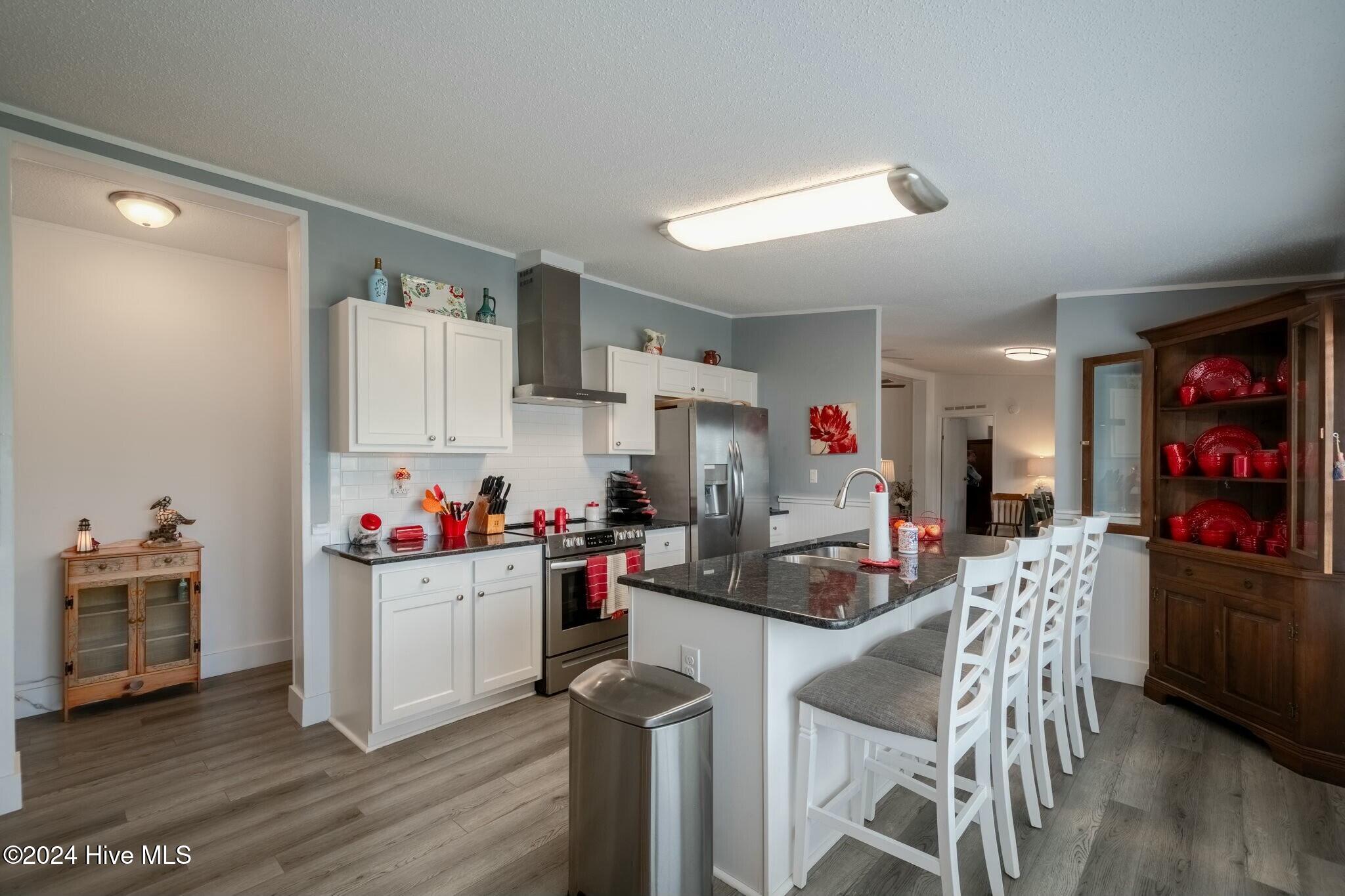 513 Capeside Drive Property Photo 12