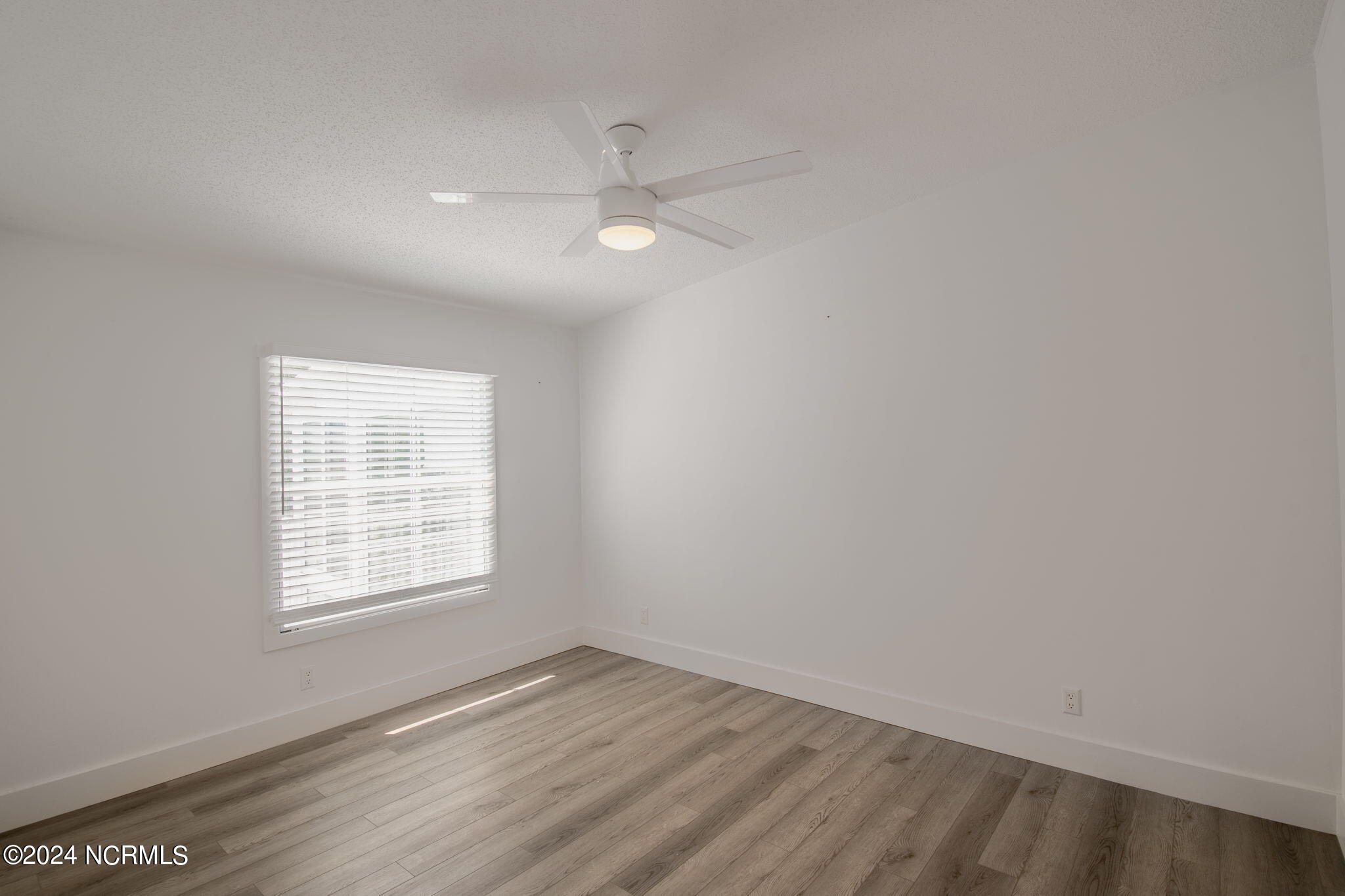 513 Capeside Drive Property Photo 32
