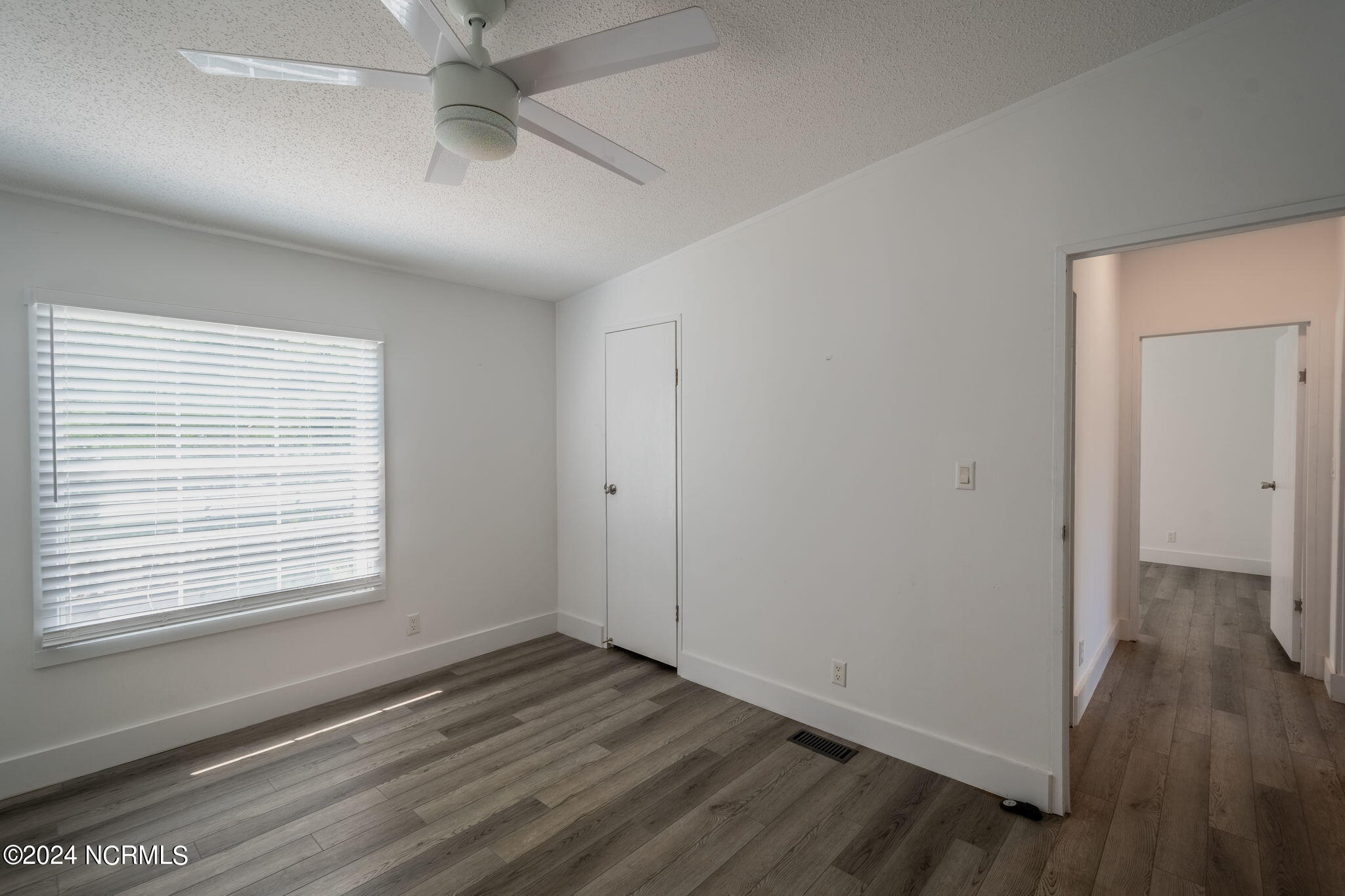 513 Capeside Drive Property Photo 34