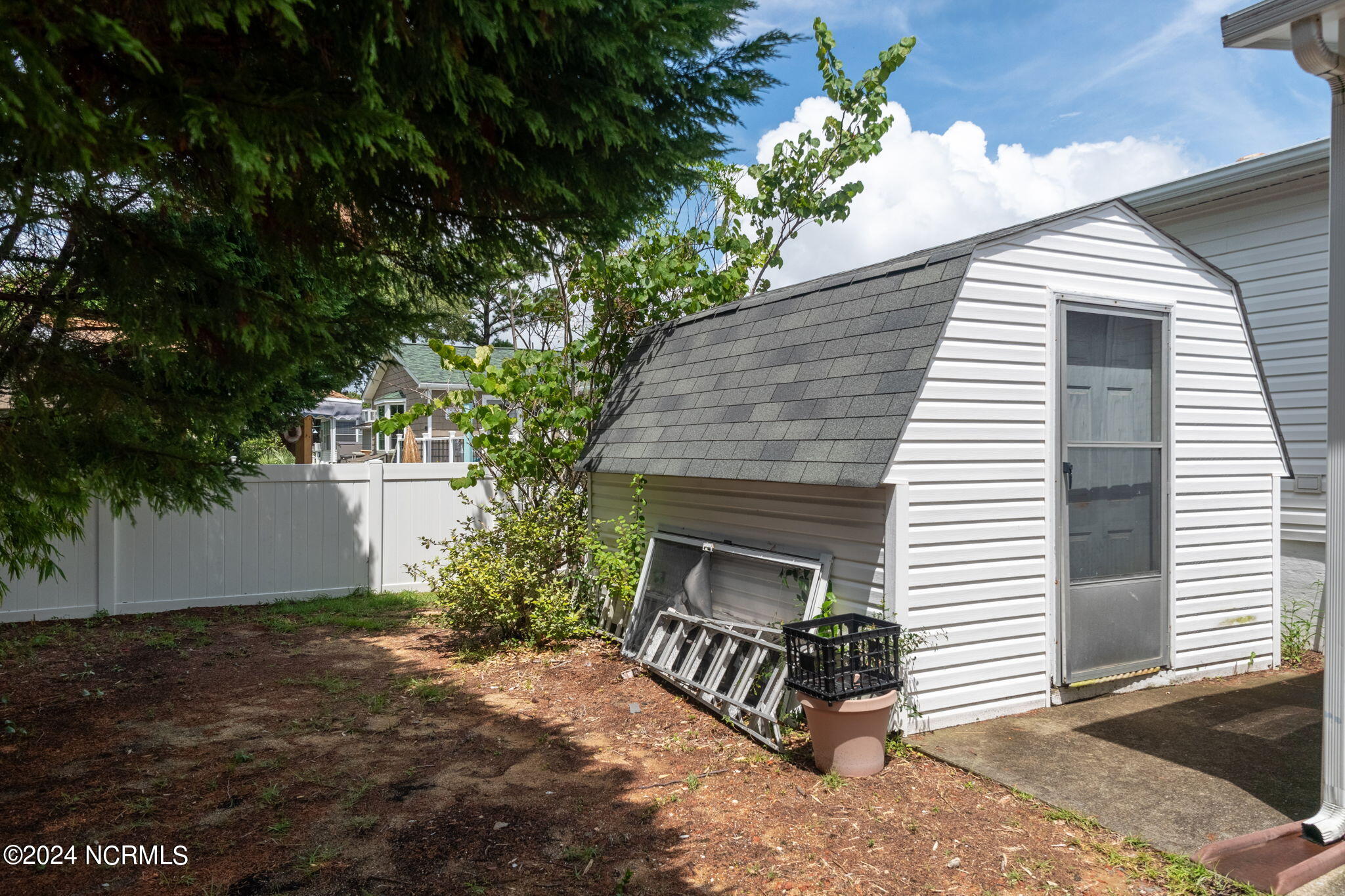 513 Capeside Drive Property Photo 45