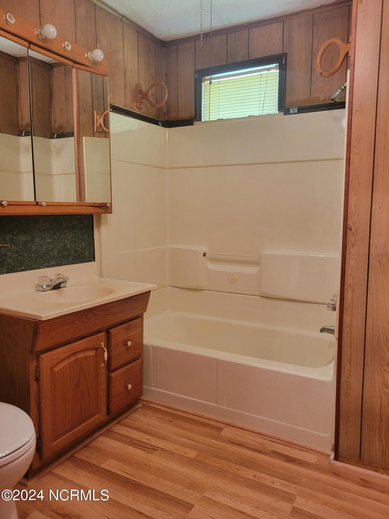 108 Crestwood Lane Property Photo 16