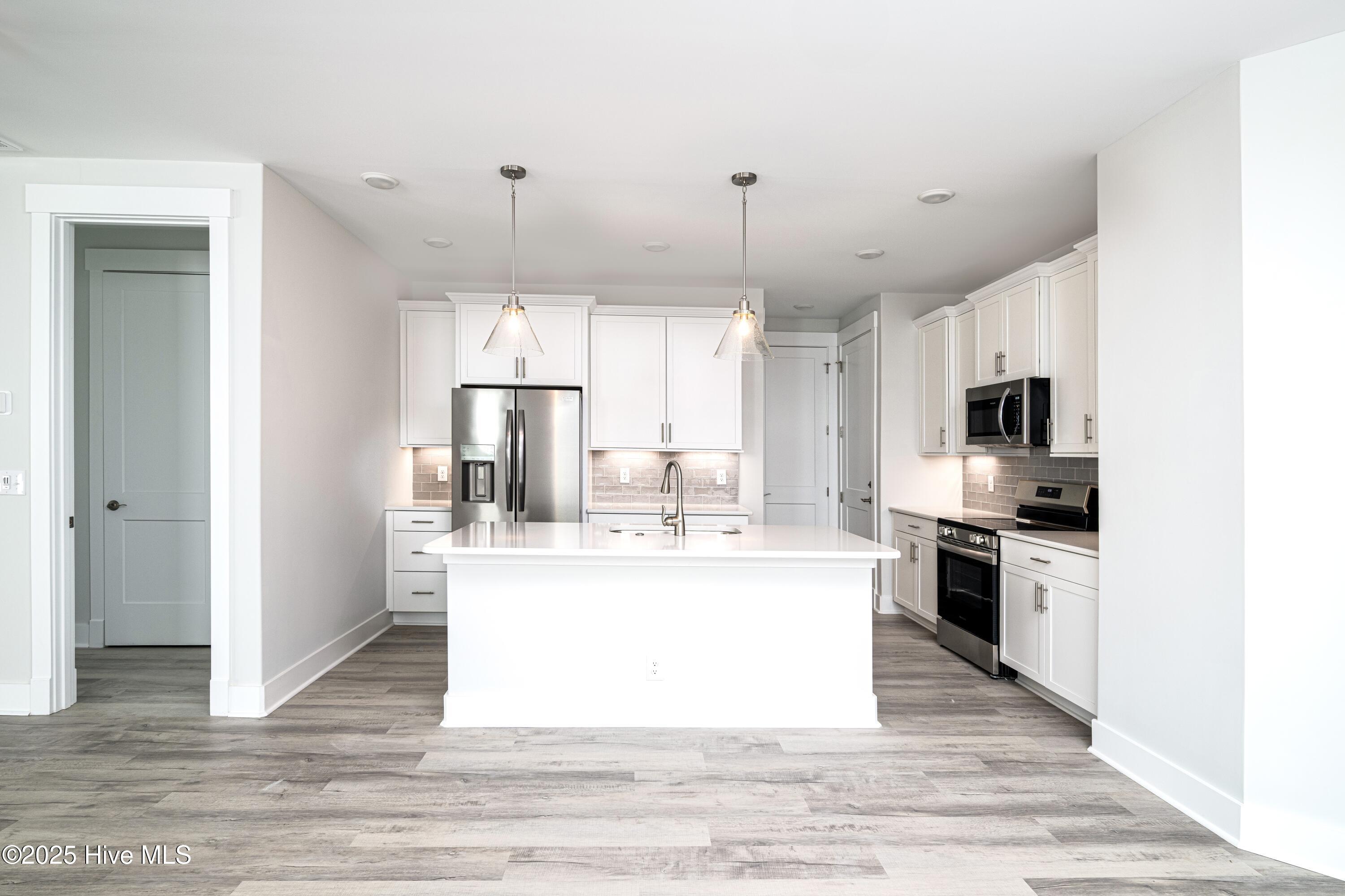 1549 Coastal Cove Lane Property Photo 11