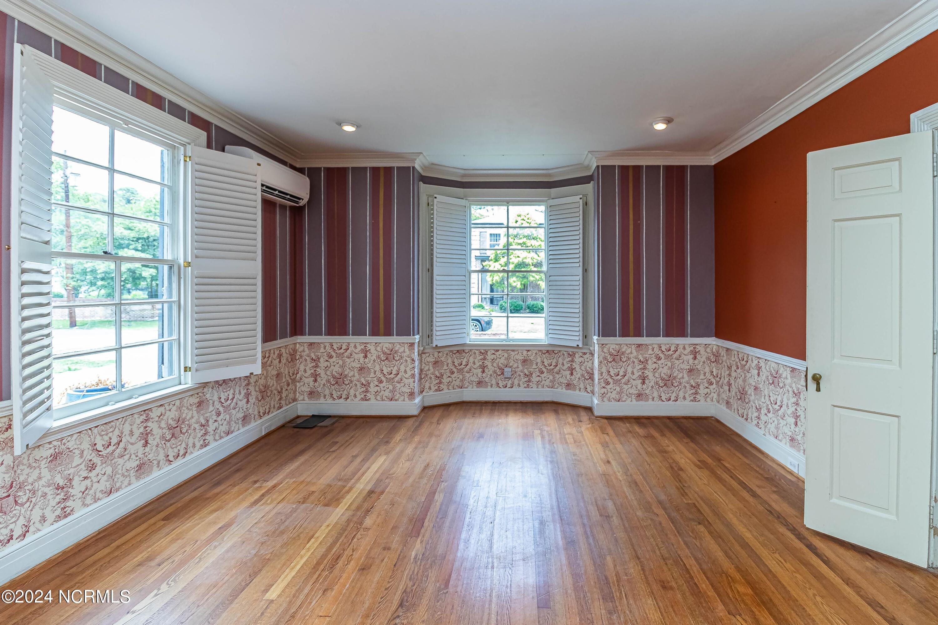 1108 E Pine Street Property Photo 28