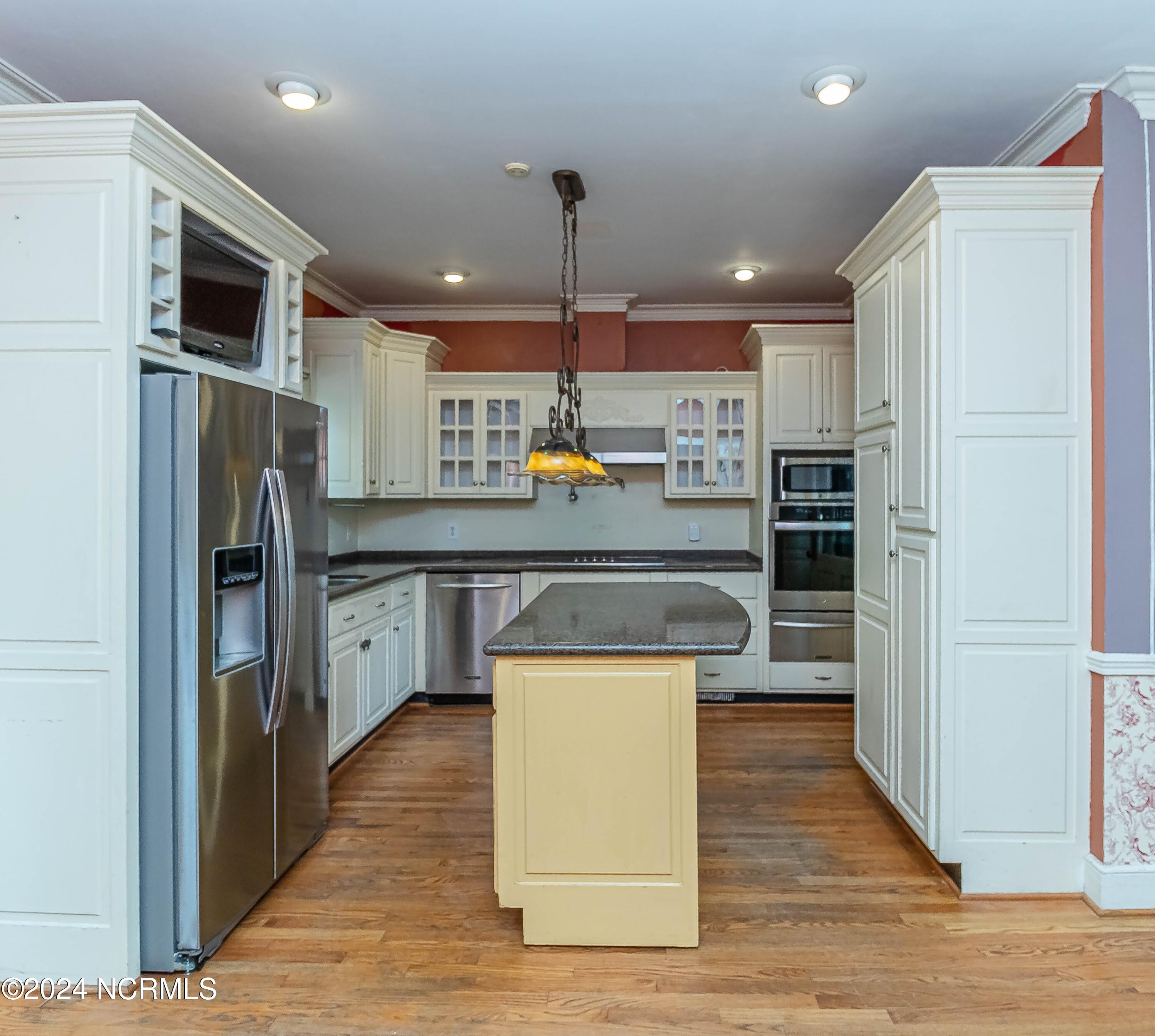1108 E Pine Street Property Photo 29