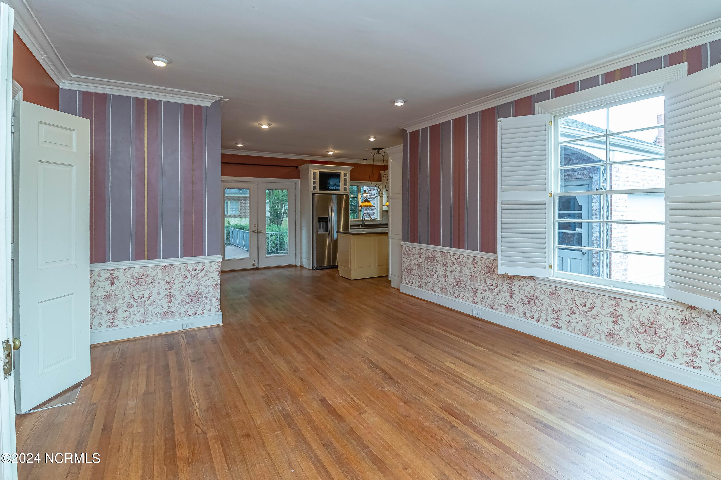 1108 E Pine Street Property Photo 32