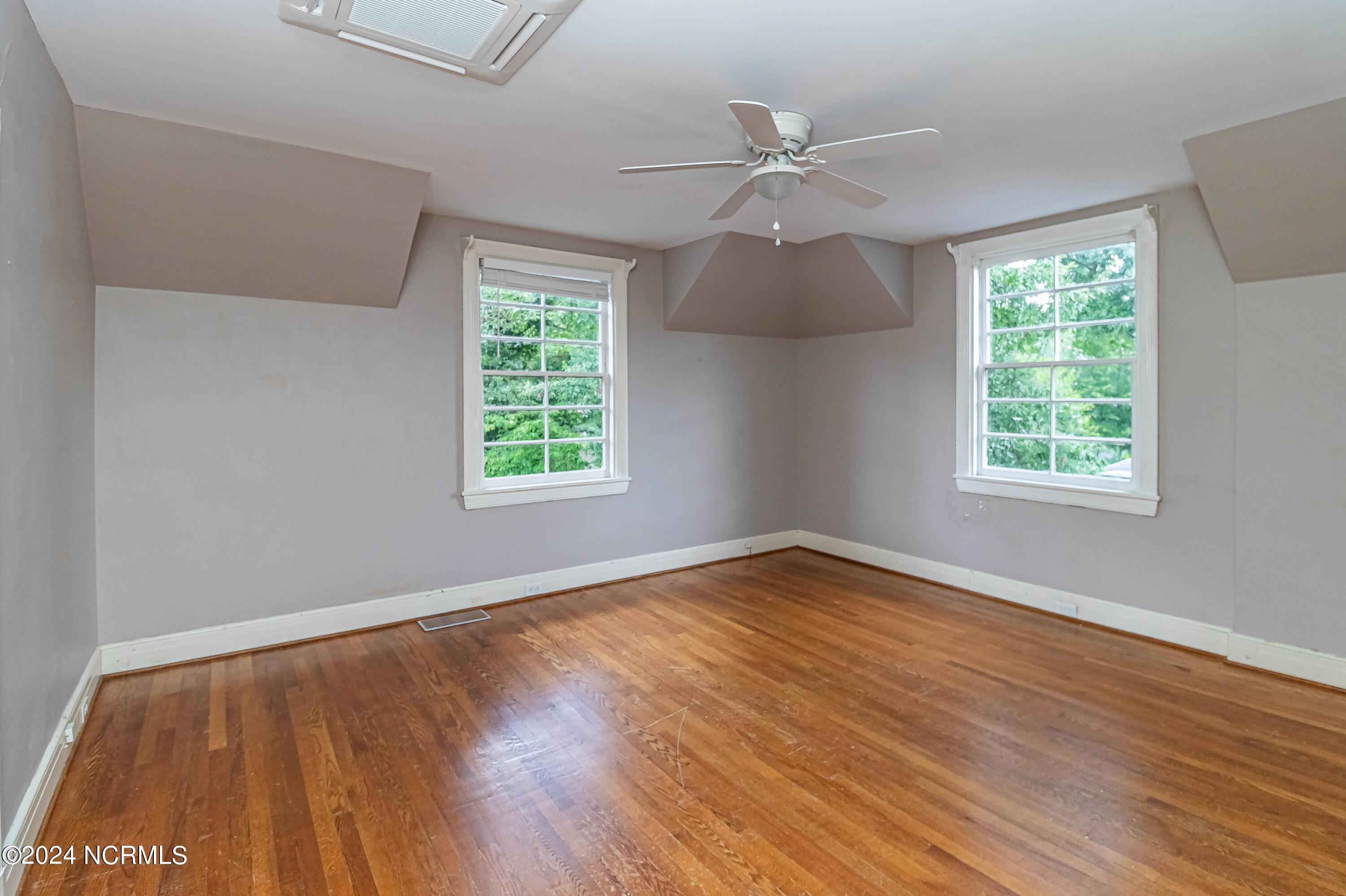 1108 E Pine Street Property Photo 40