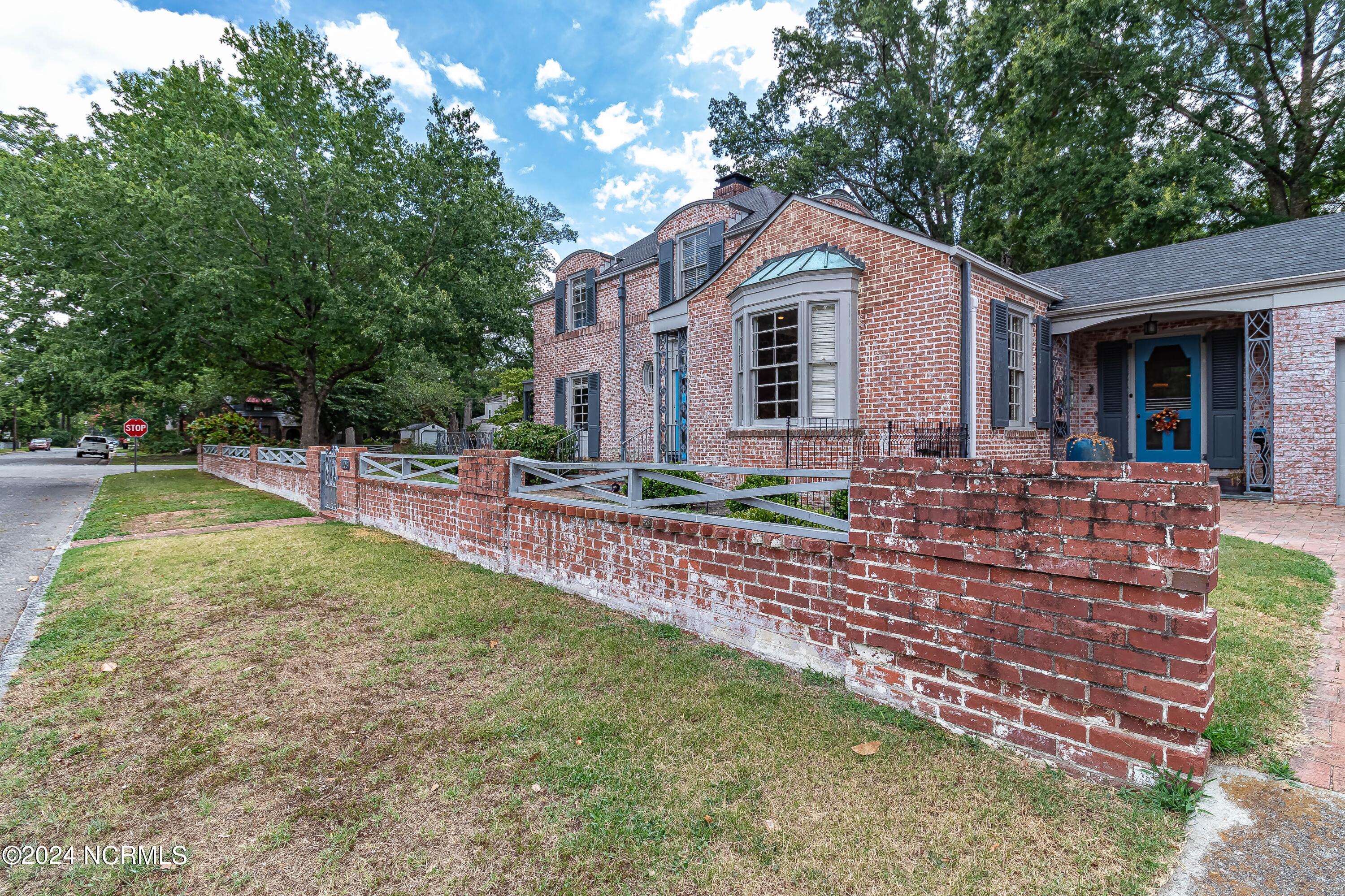 1108 E Pine Street Property Photo 43