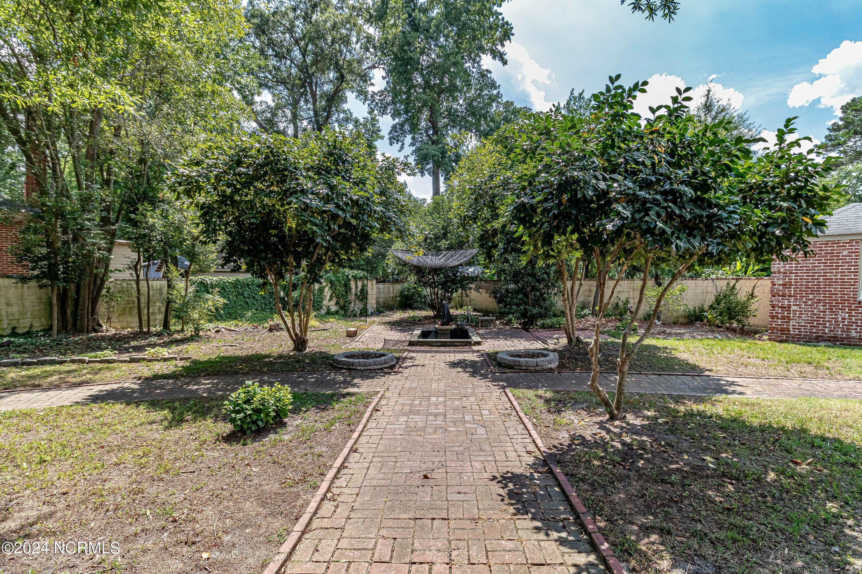1108 E Pine Street Property Photo 49