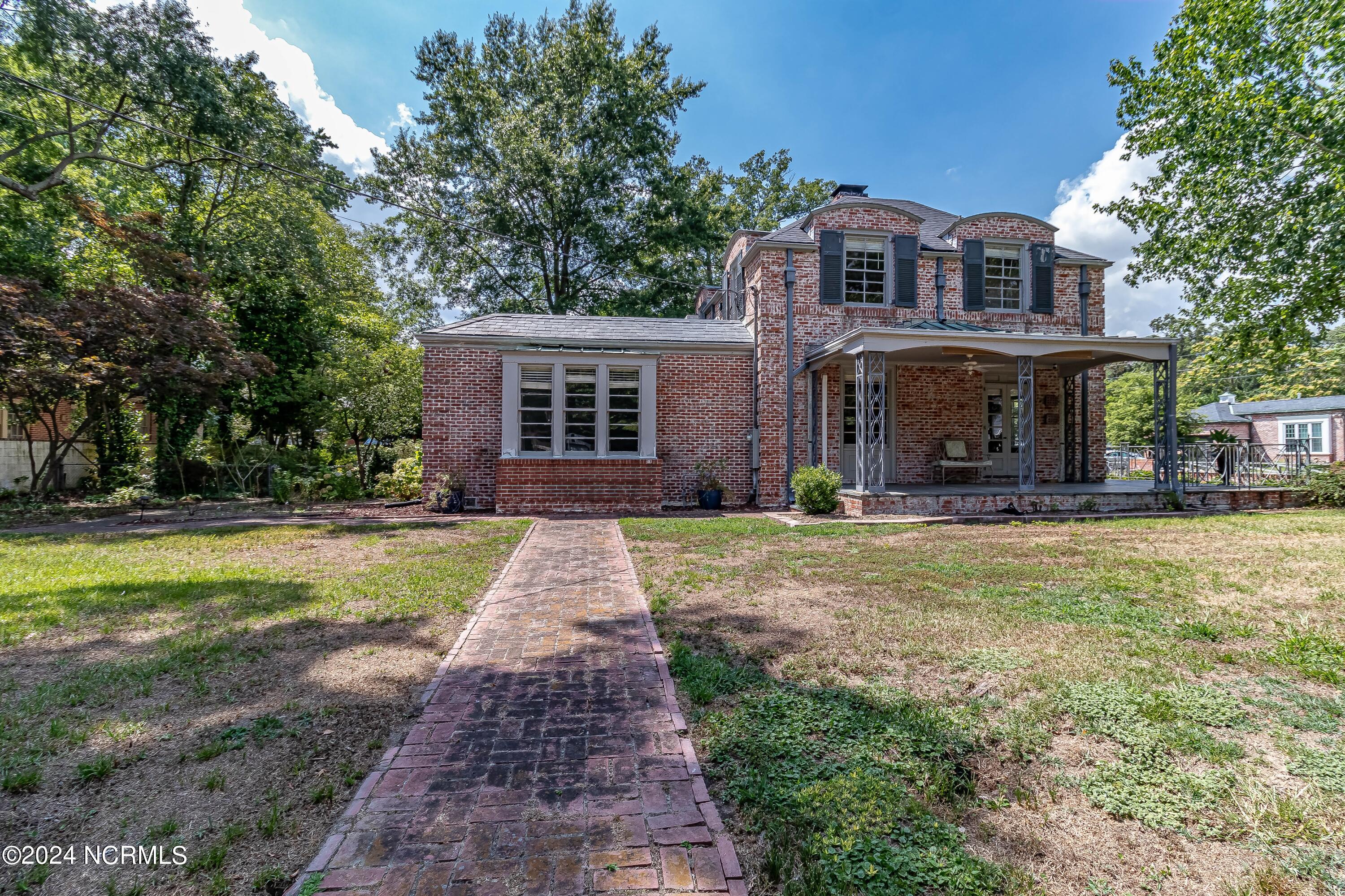 1108 E Pine Street Property Photo 59