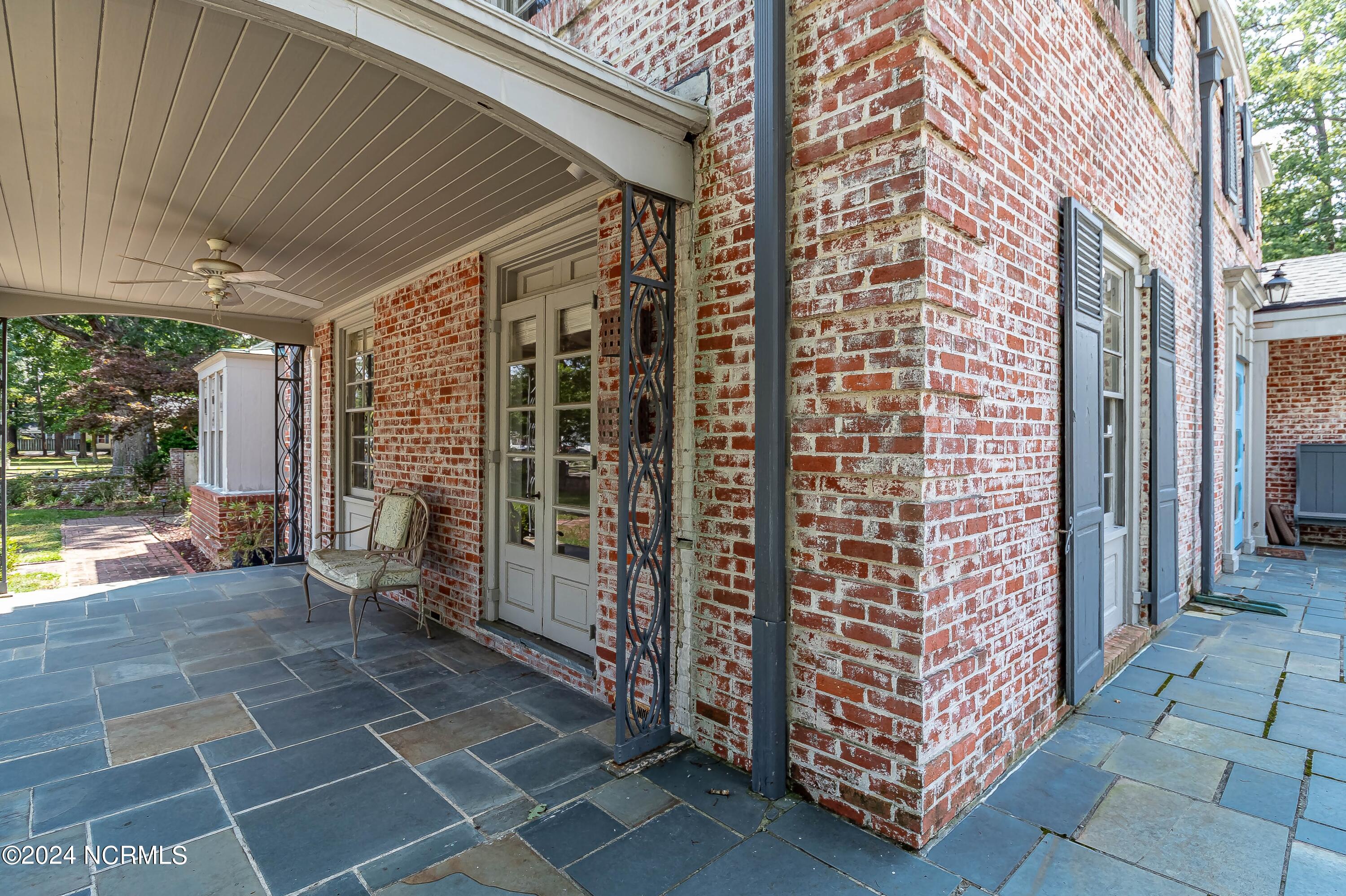 1108 E Pine Street Property Photo 64