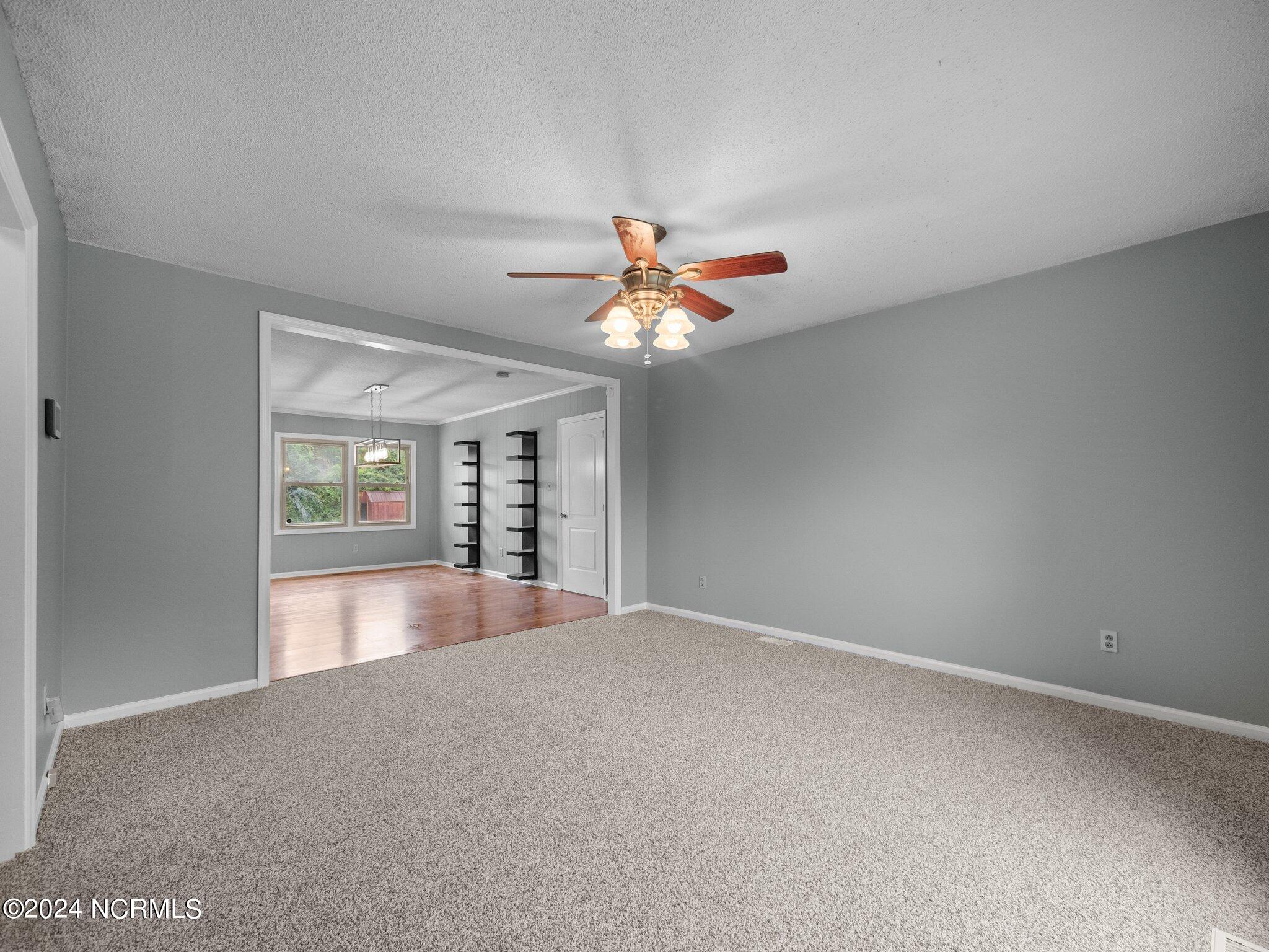 616 Winchester Road Property Photo 3