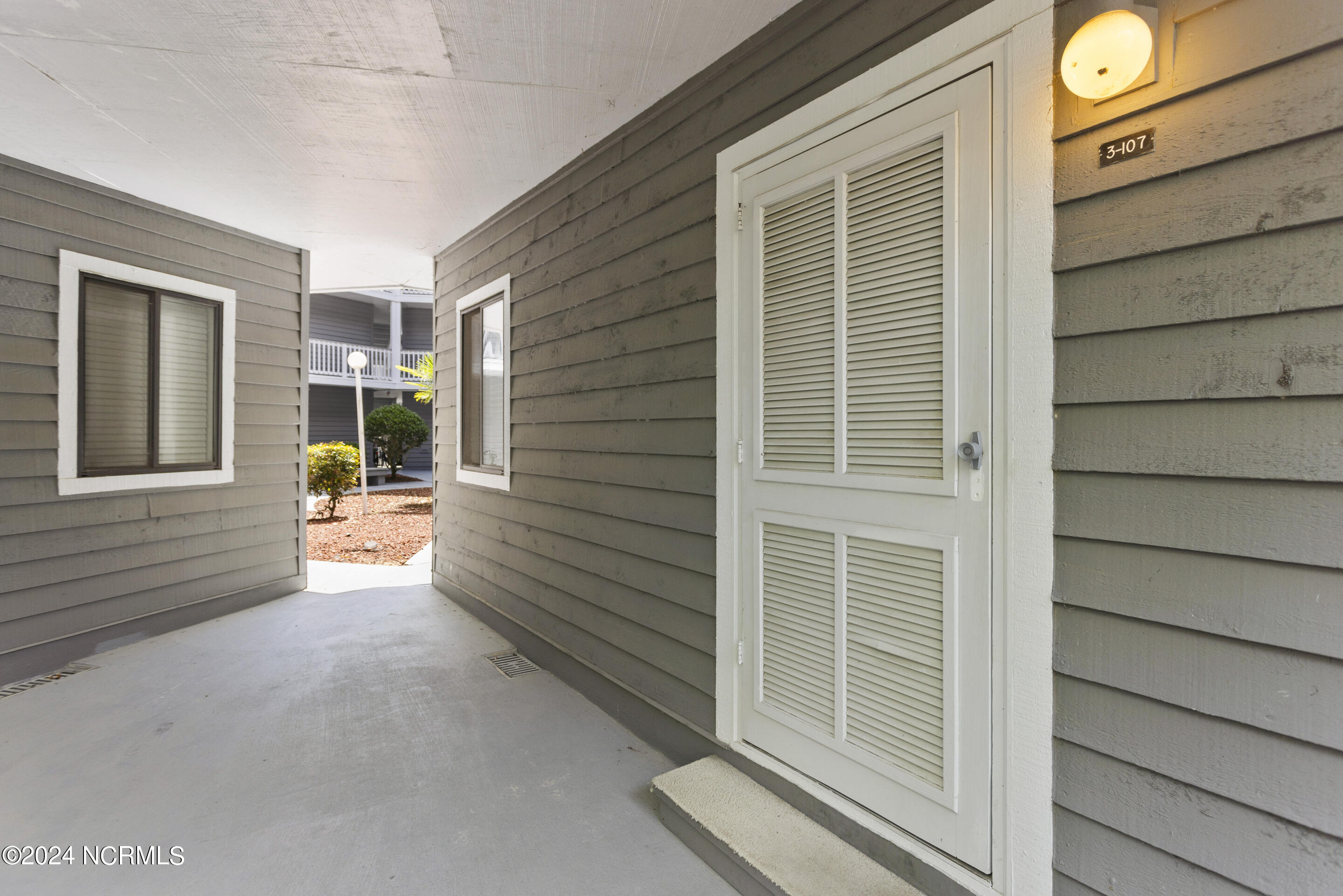 10170 Beach Drive 3107 Property Photo 25