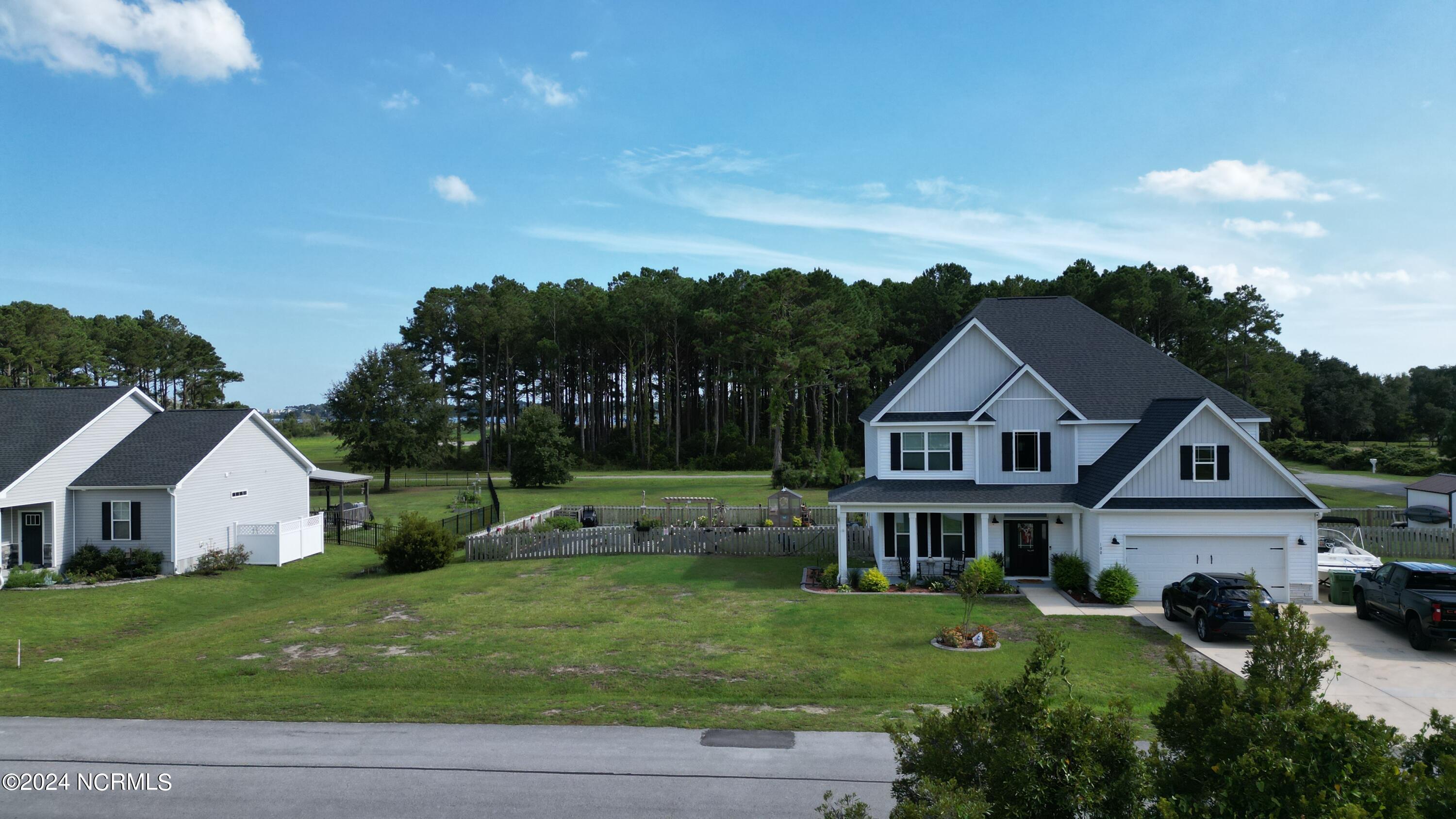 251 Tumbling Brook Lane Property Photo 18