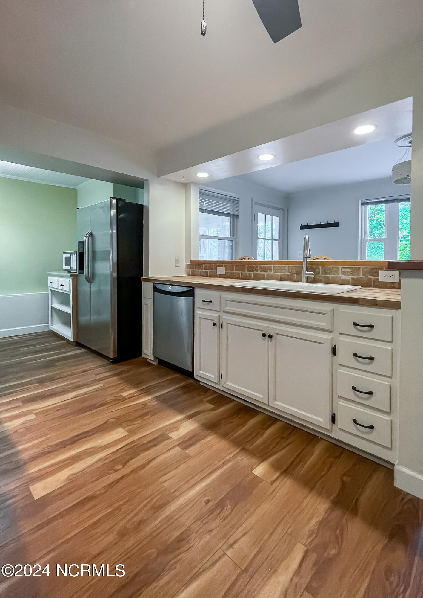 280 W Delaware Avenue Property Photo 17