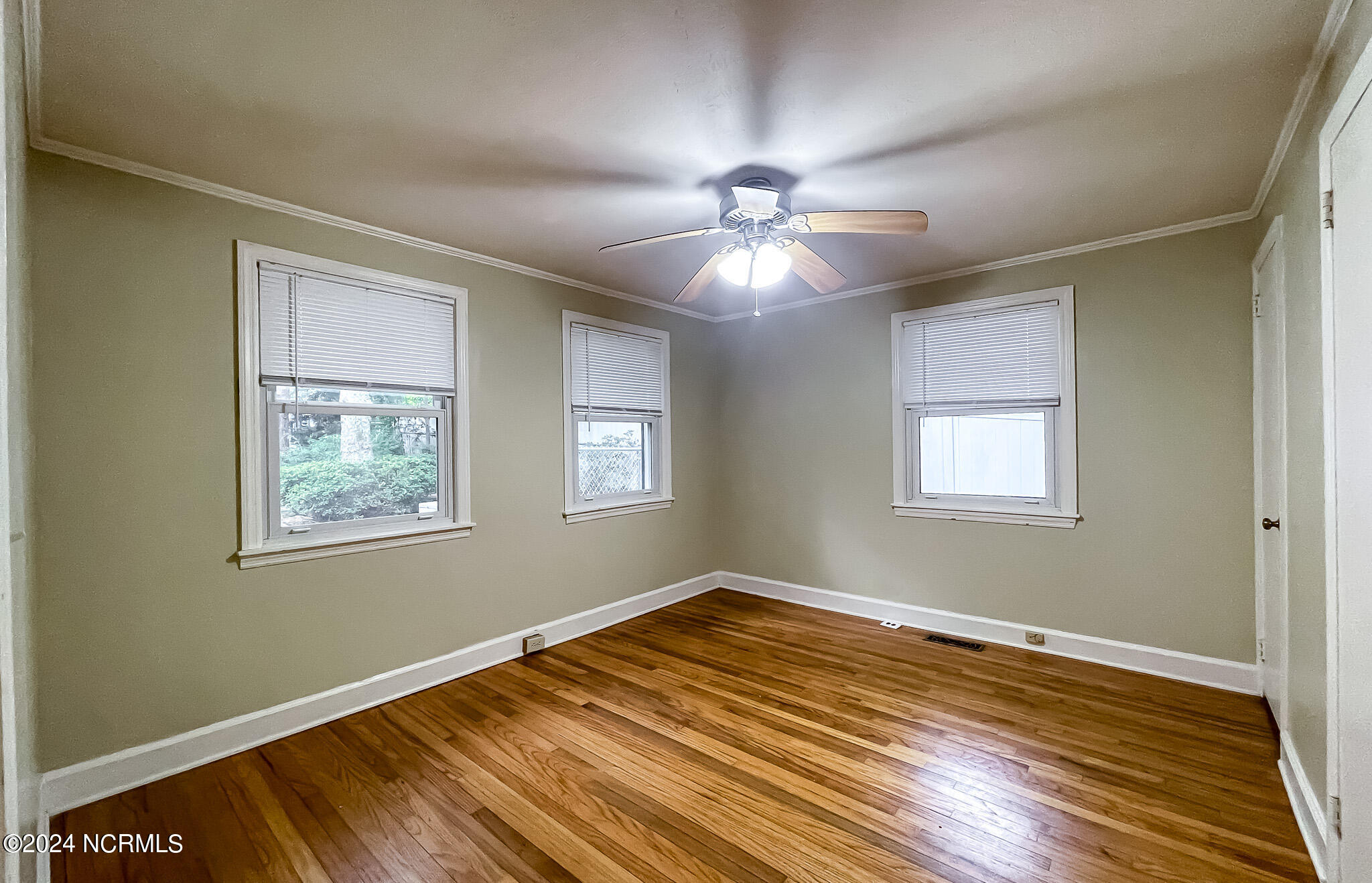 280 W Delaware Avenue Property Photo 22