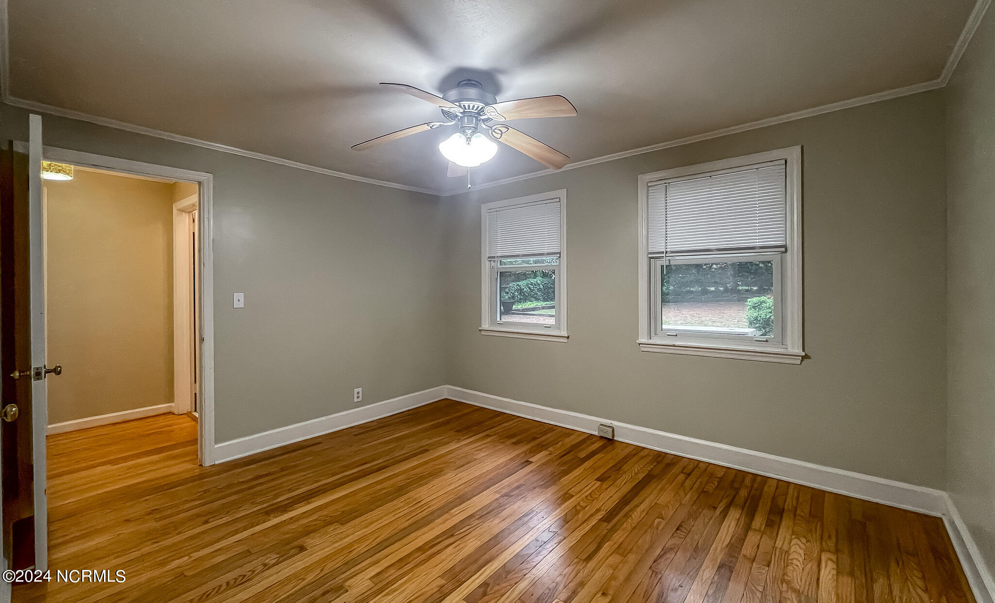 280 W Delaware Avenue Property Photo 25