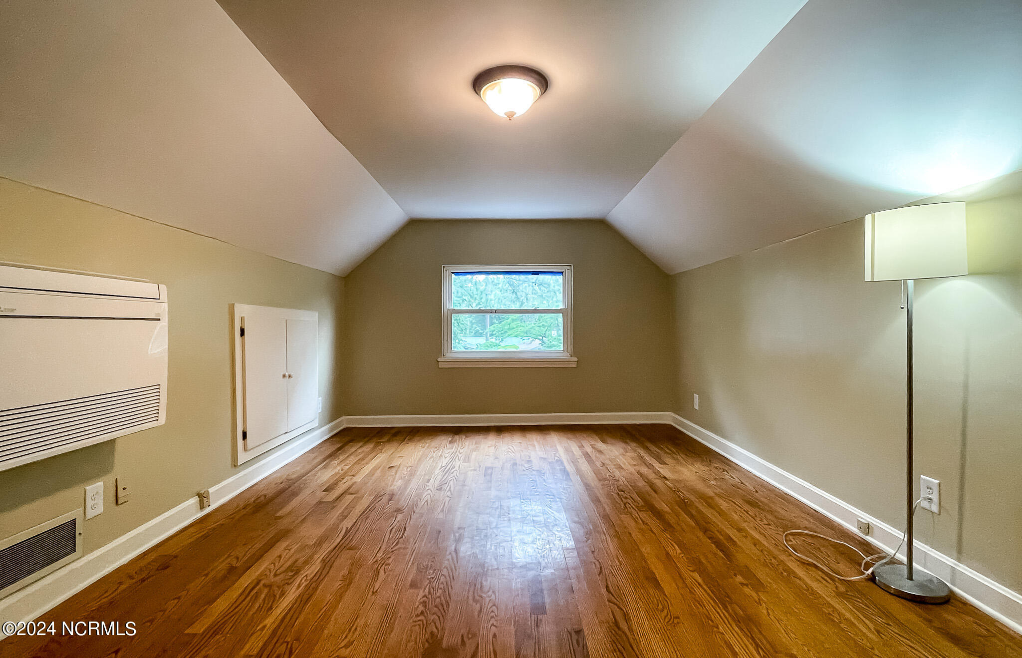 280 W Delaware Avenue Property Photo 34