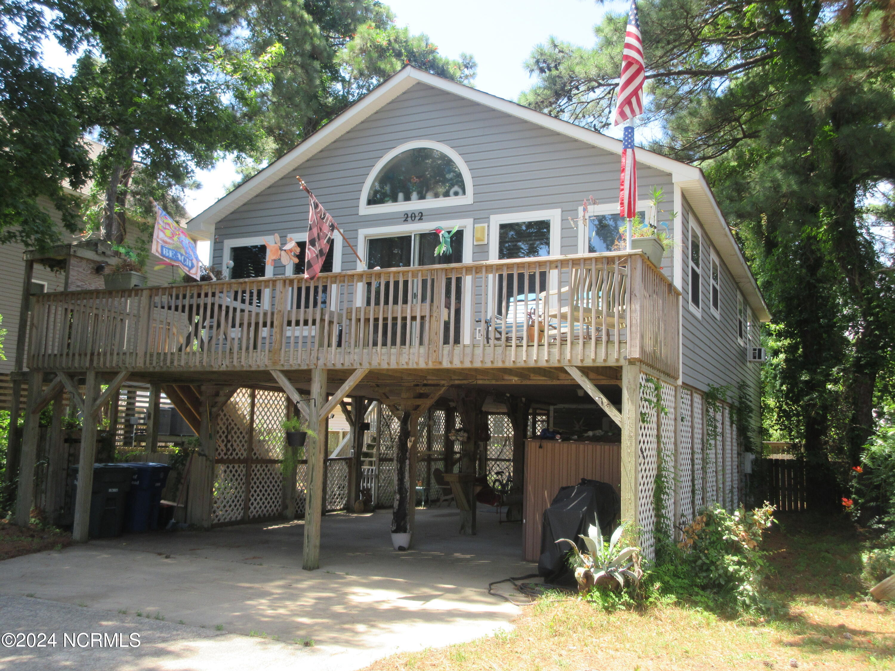 202 W Lost Colony Drive Property Photo