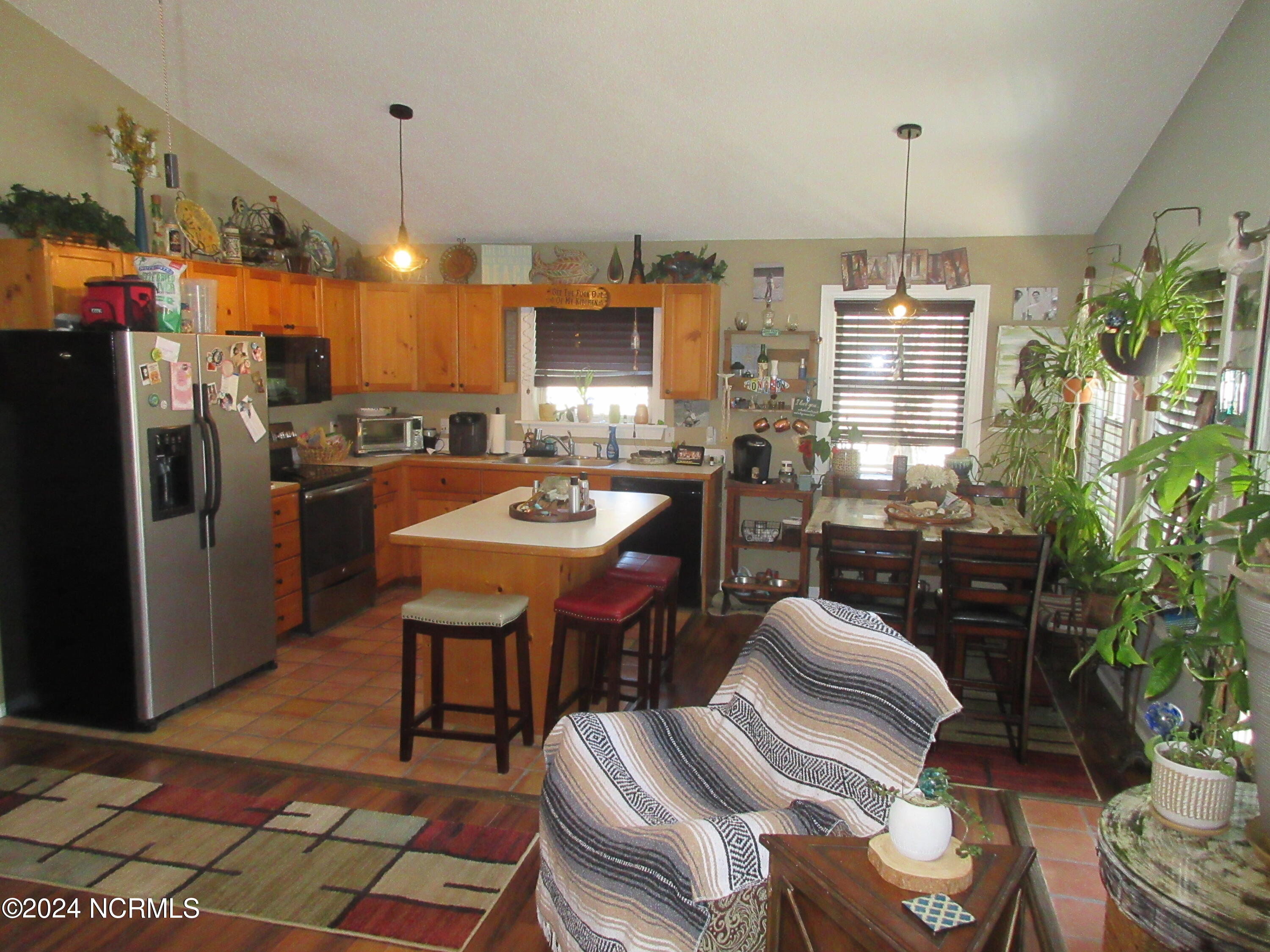 202 W Lost Colony Drive Property Photo 14