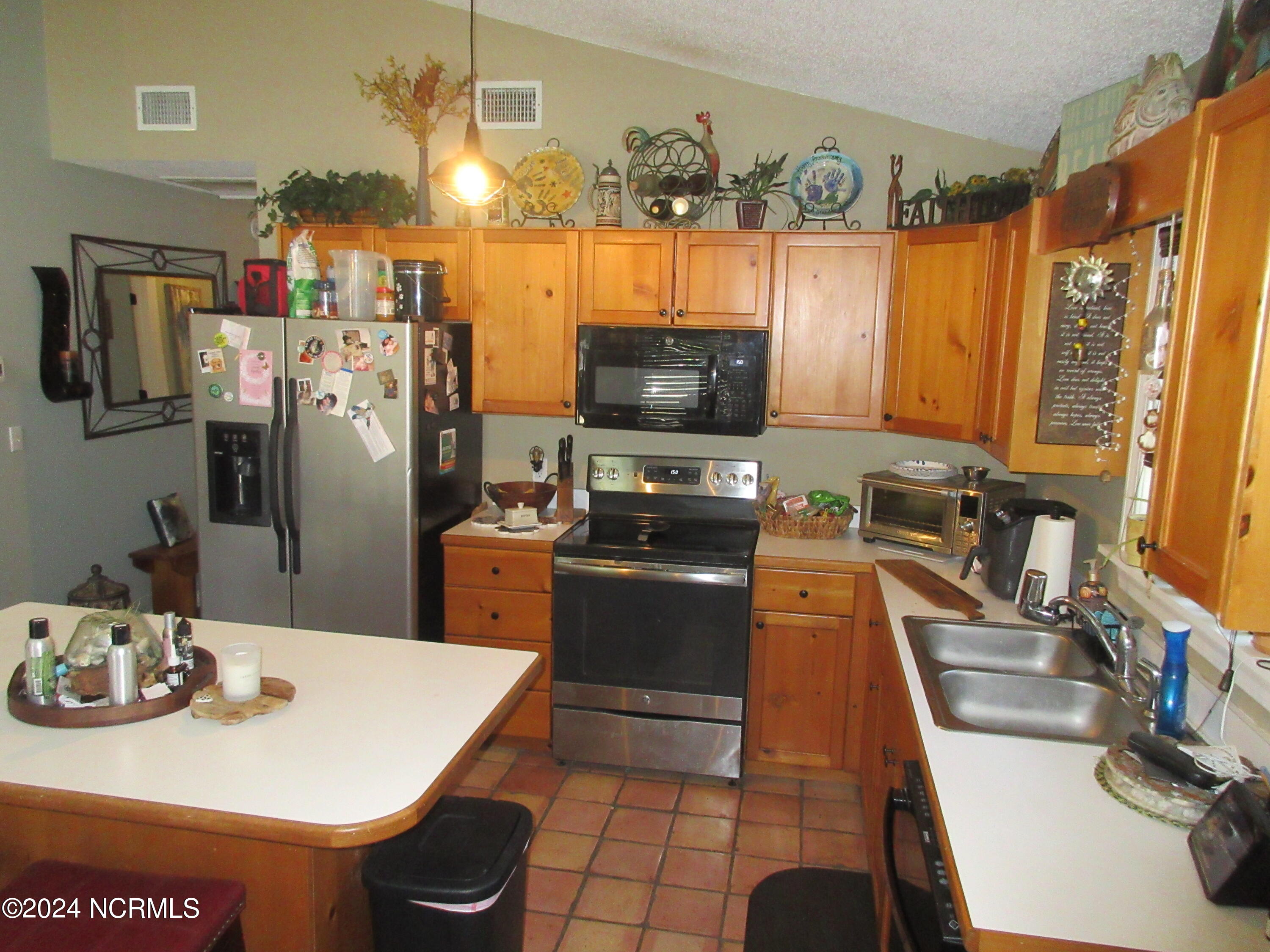 202 W Lost Colony Drive Property Photo 16