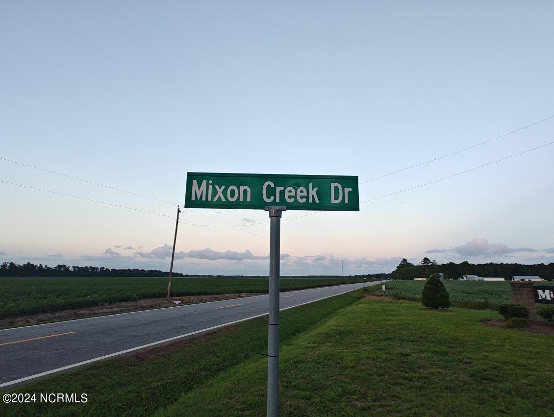 33 Mixon Creek Drive Property Photo 27