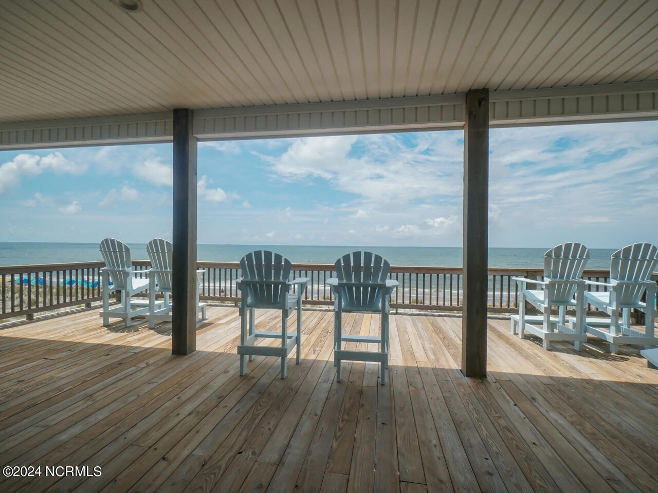 4619 E Beach Drive Property Photo 27