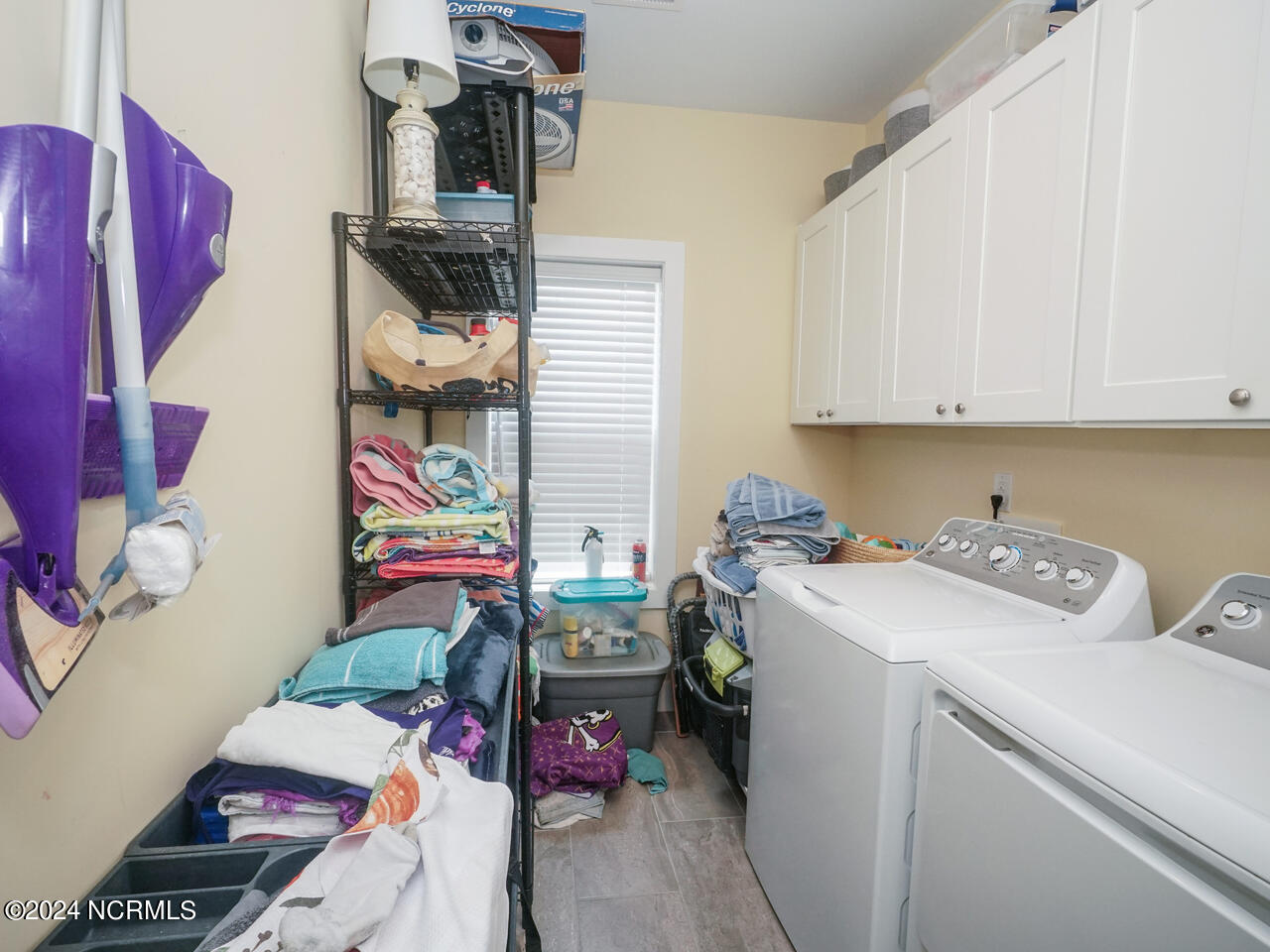4619 E Beach Drive Property Photo 37