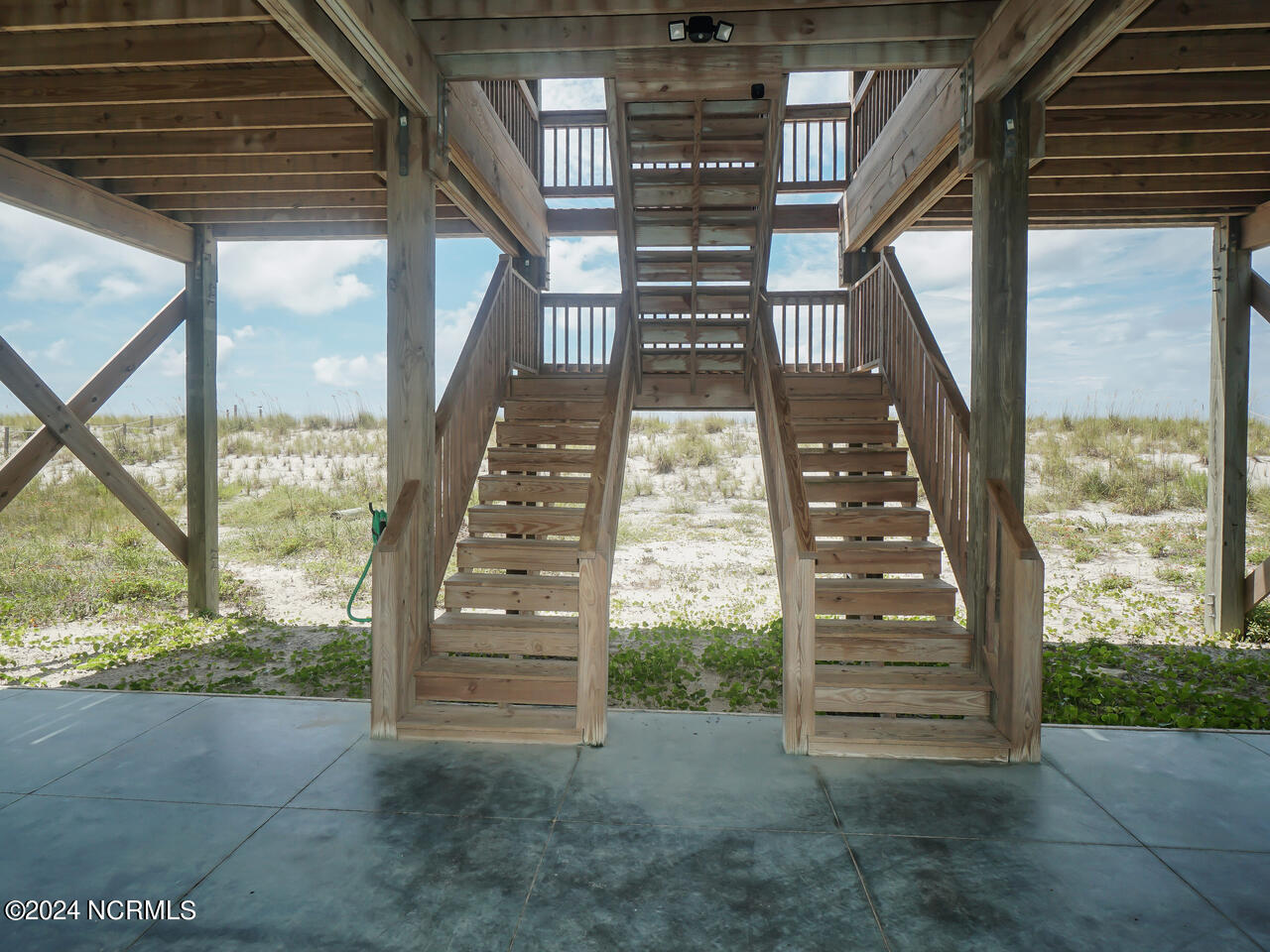 4619 E Beach Drive Property Photo 41