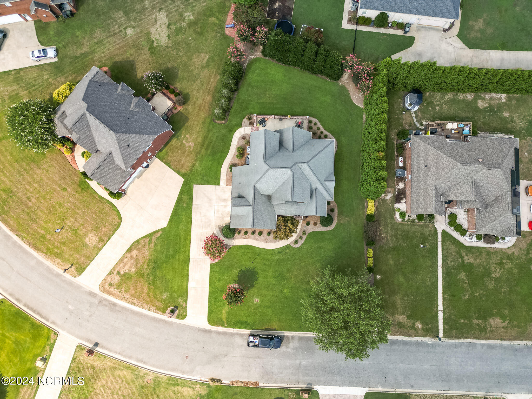 1102 Sunset Drive Property Photo 5