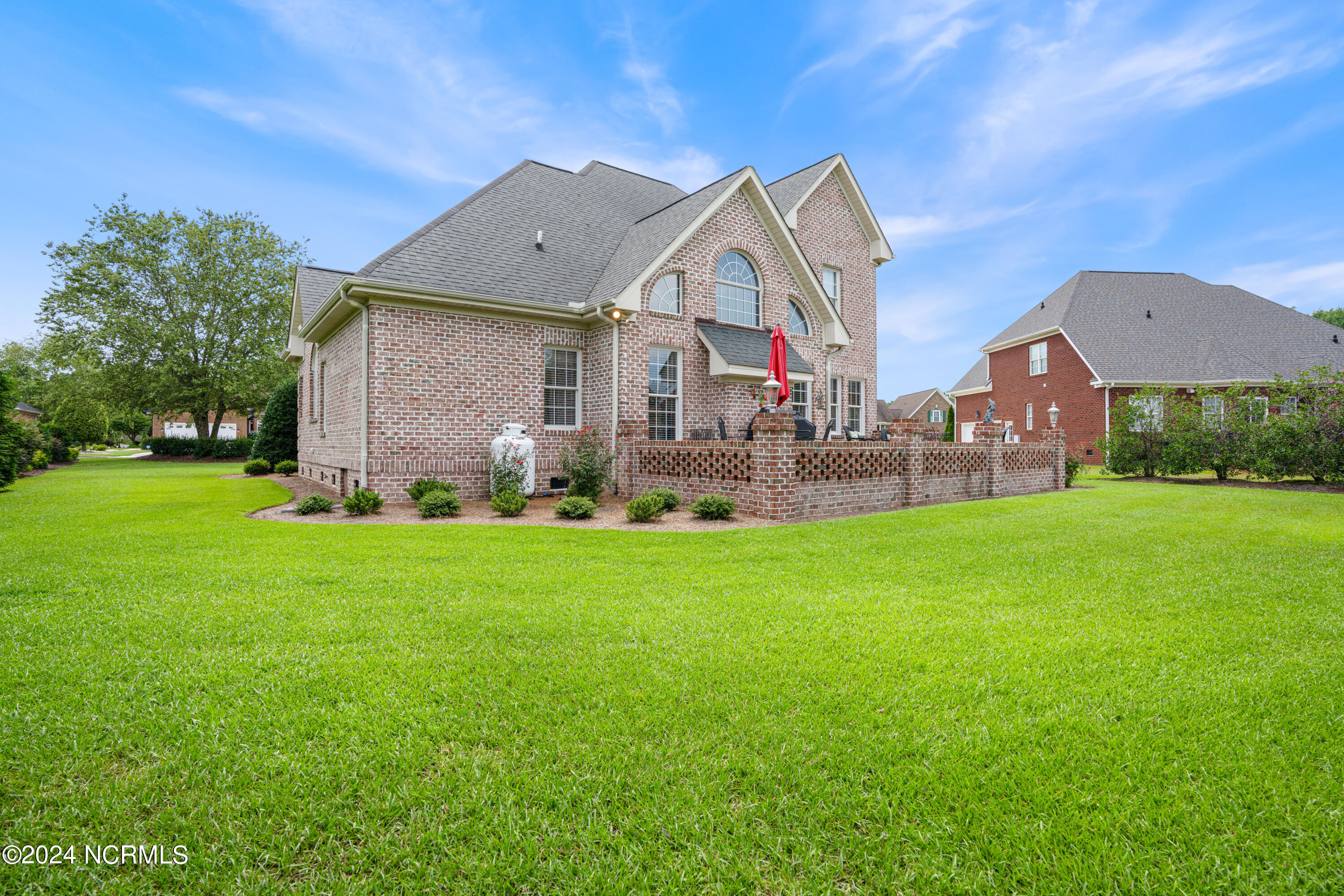 1102 Sunset Drive Property Photo 8