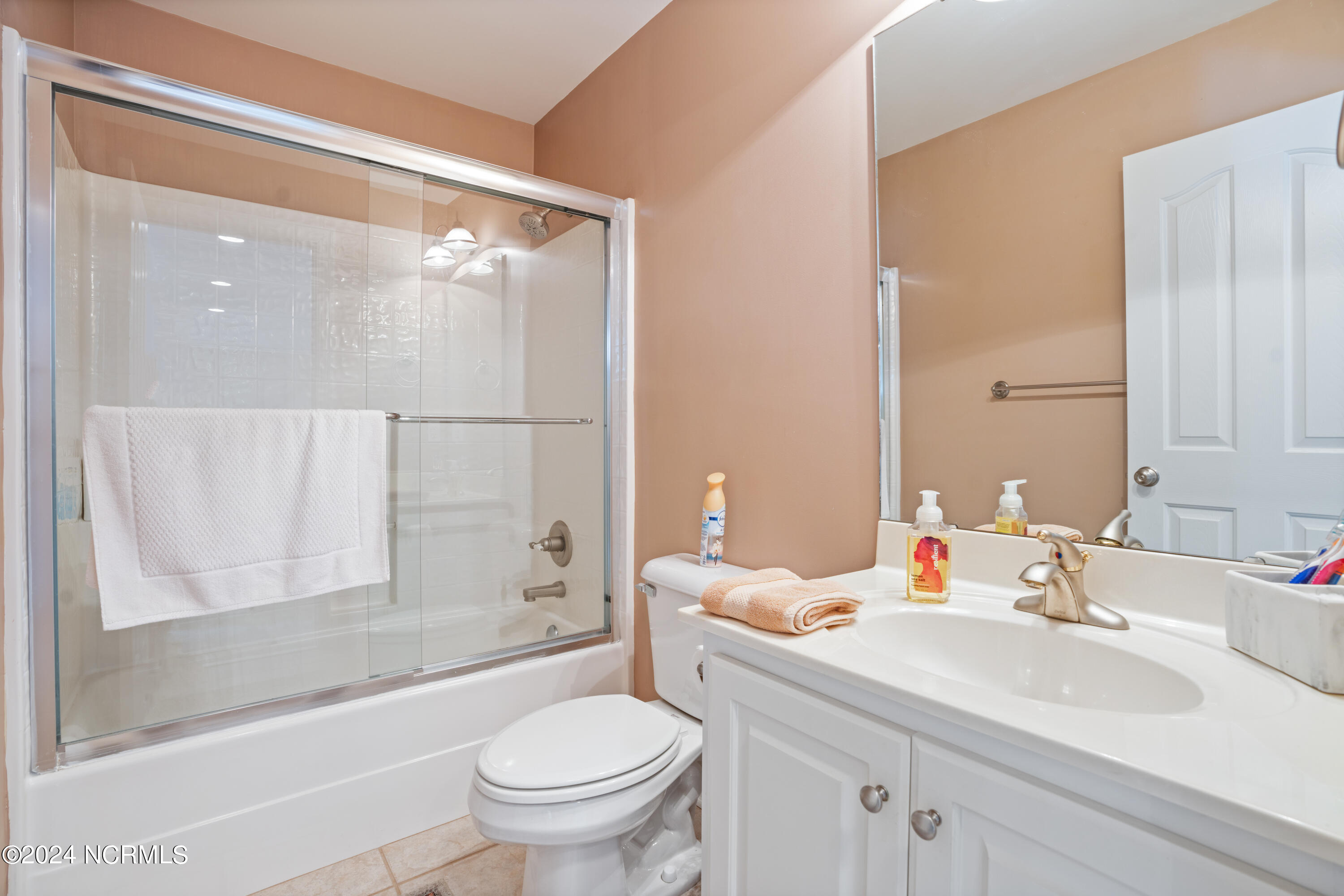 1102 Sunset Drive Property Photo 27