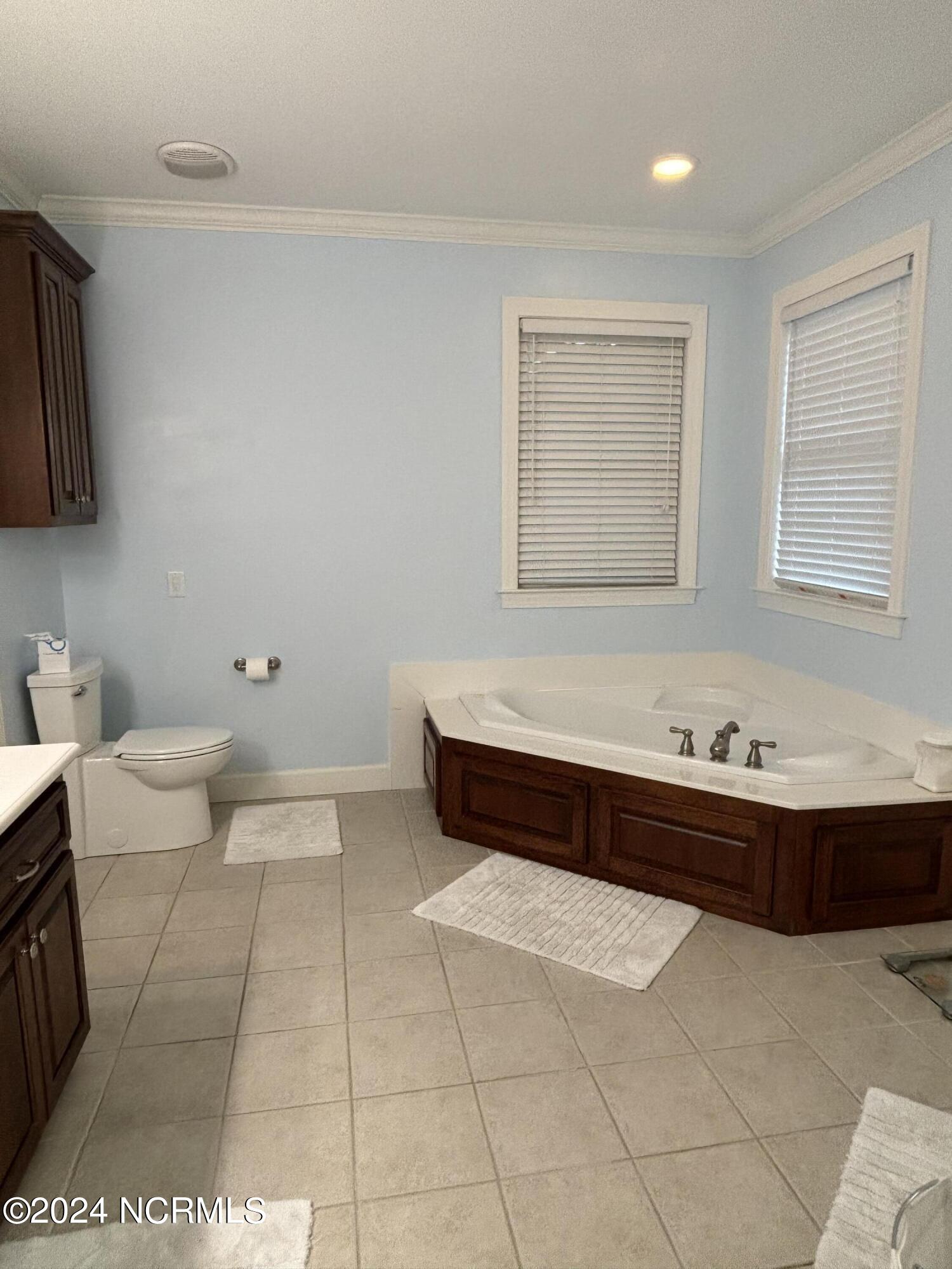 142 Timberlake Drive Property Photo 9