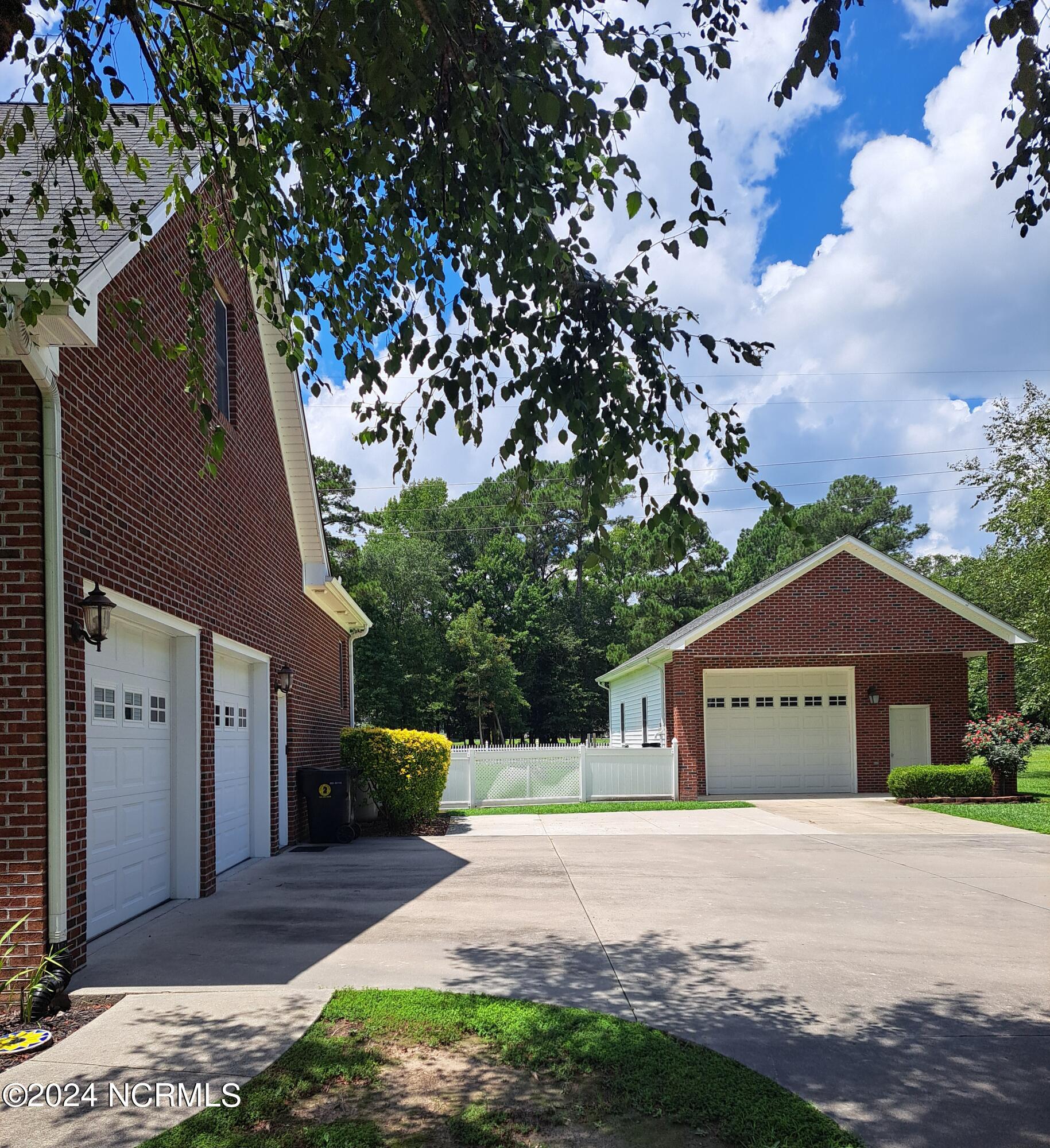 142 Timberlake Drive Property Photo 26