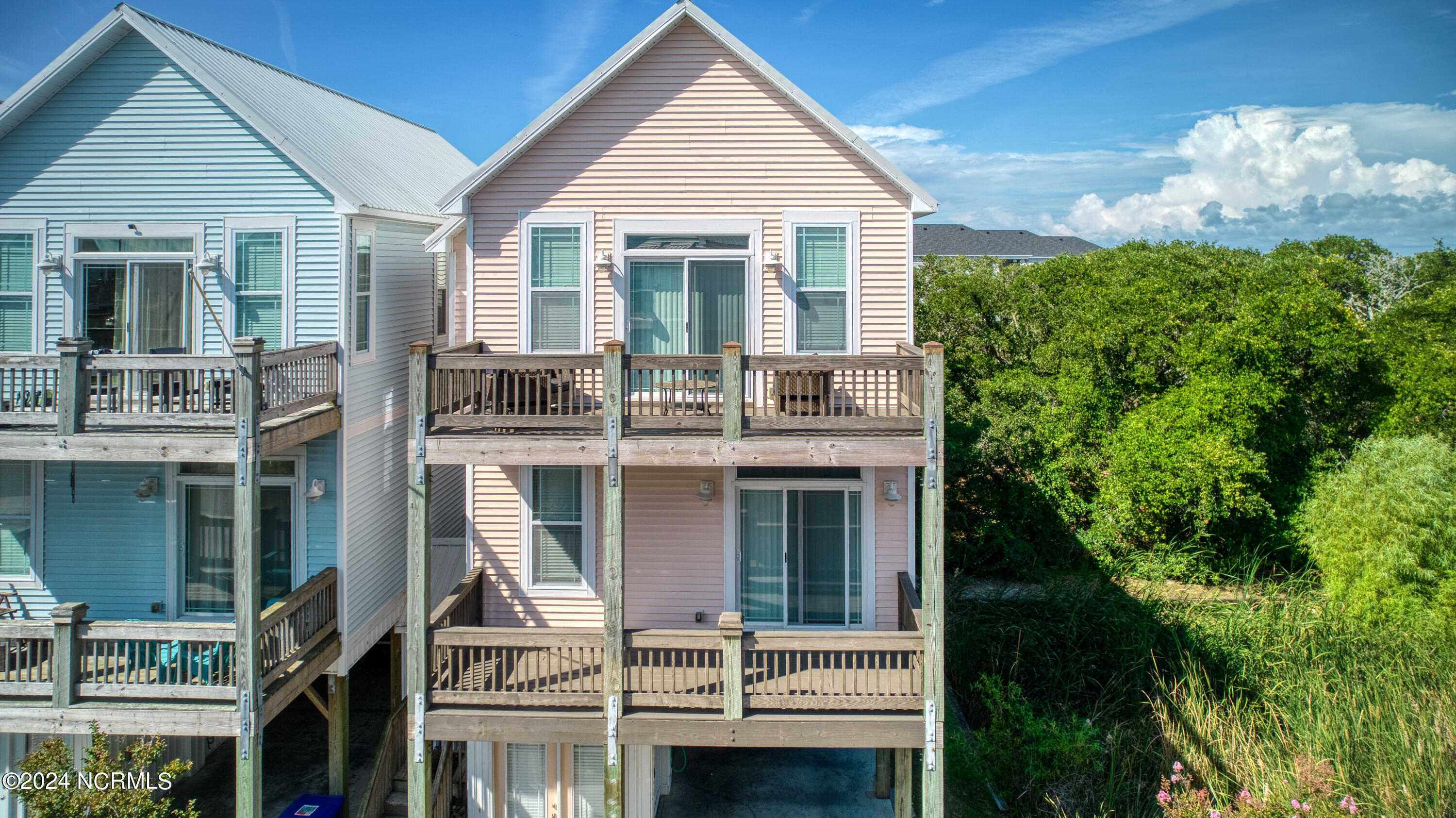 204 D Mandalay Court Property Photo 2