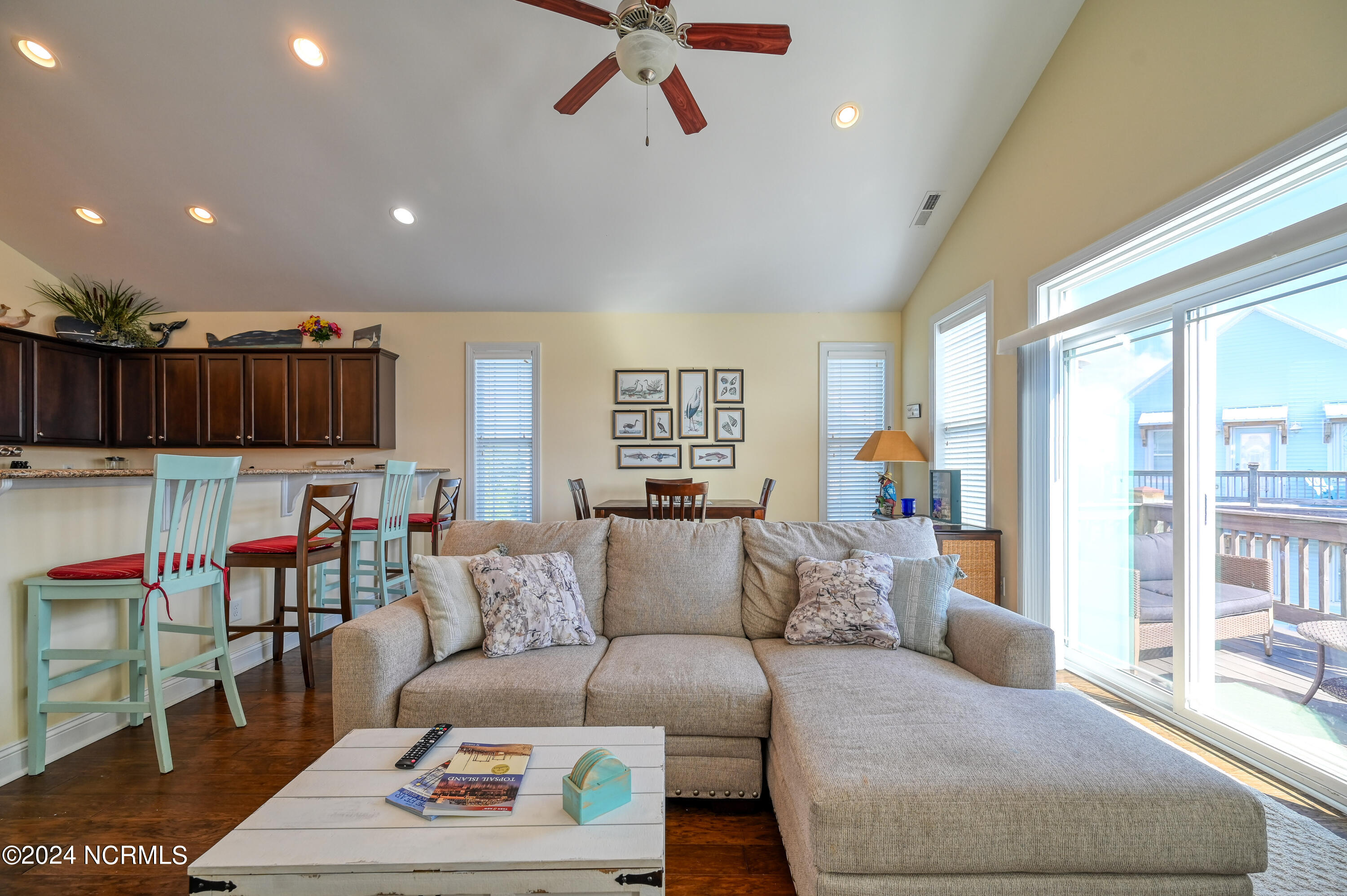 204 D Mandalay Court Property Photo 47