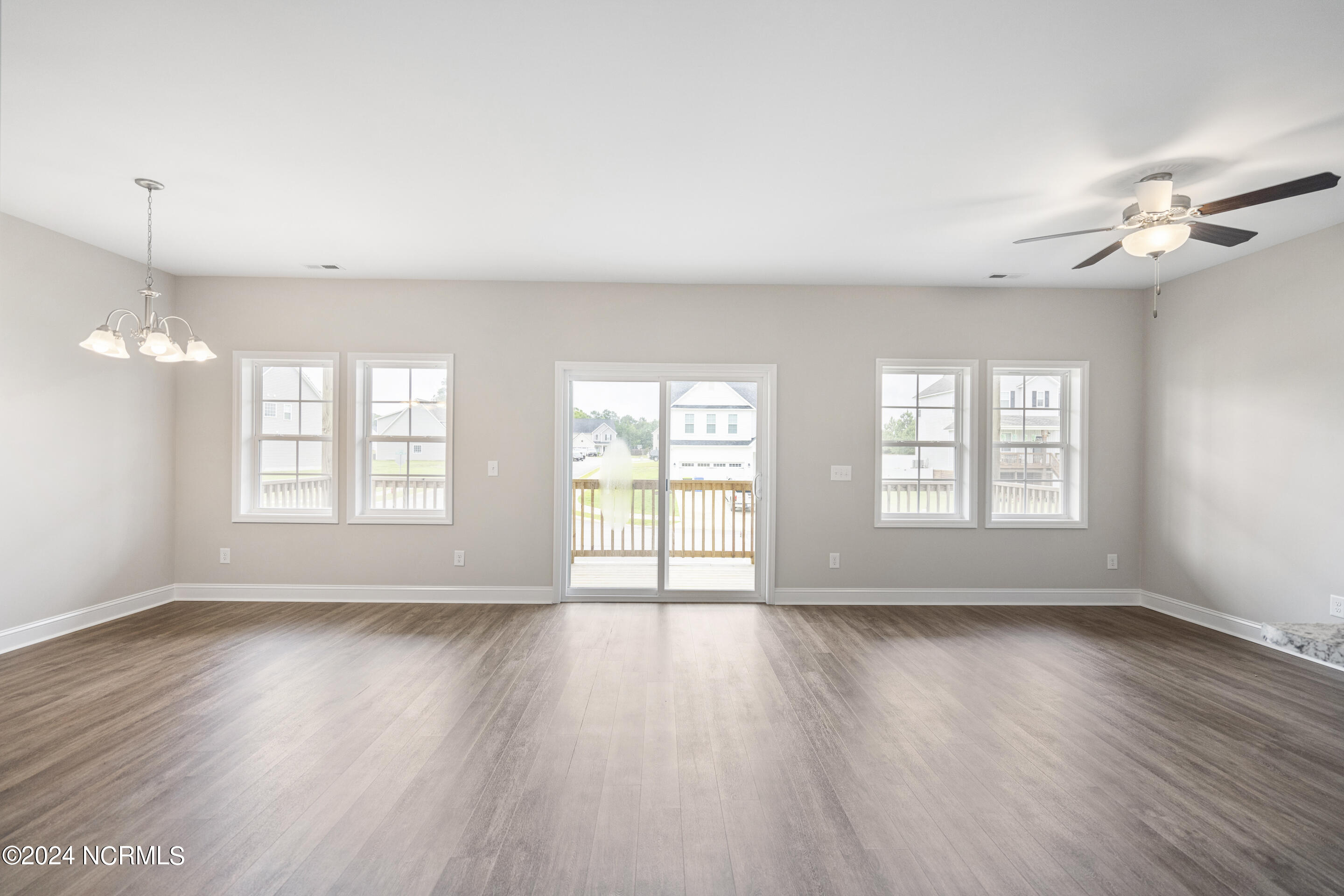 300 Broadleaf Drive Property Photo 7