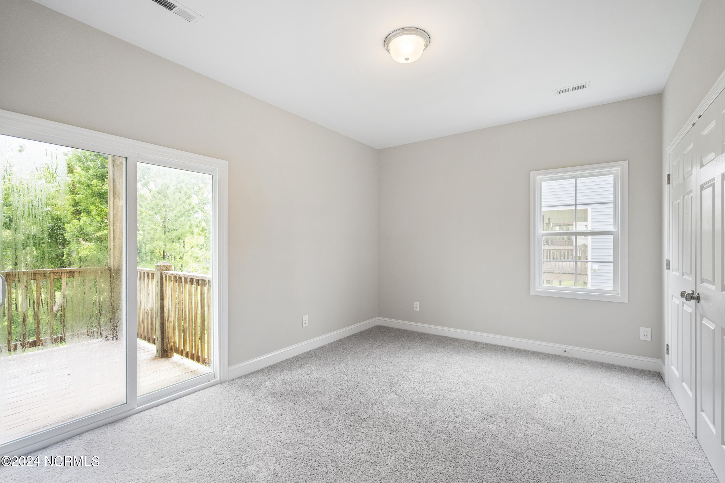 300 Broadleaf Drive Property Photo 23