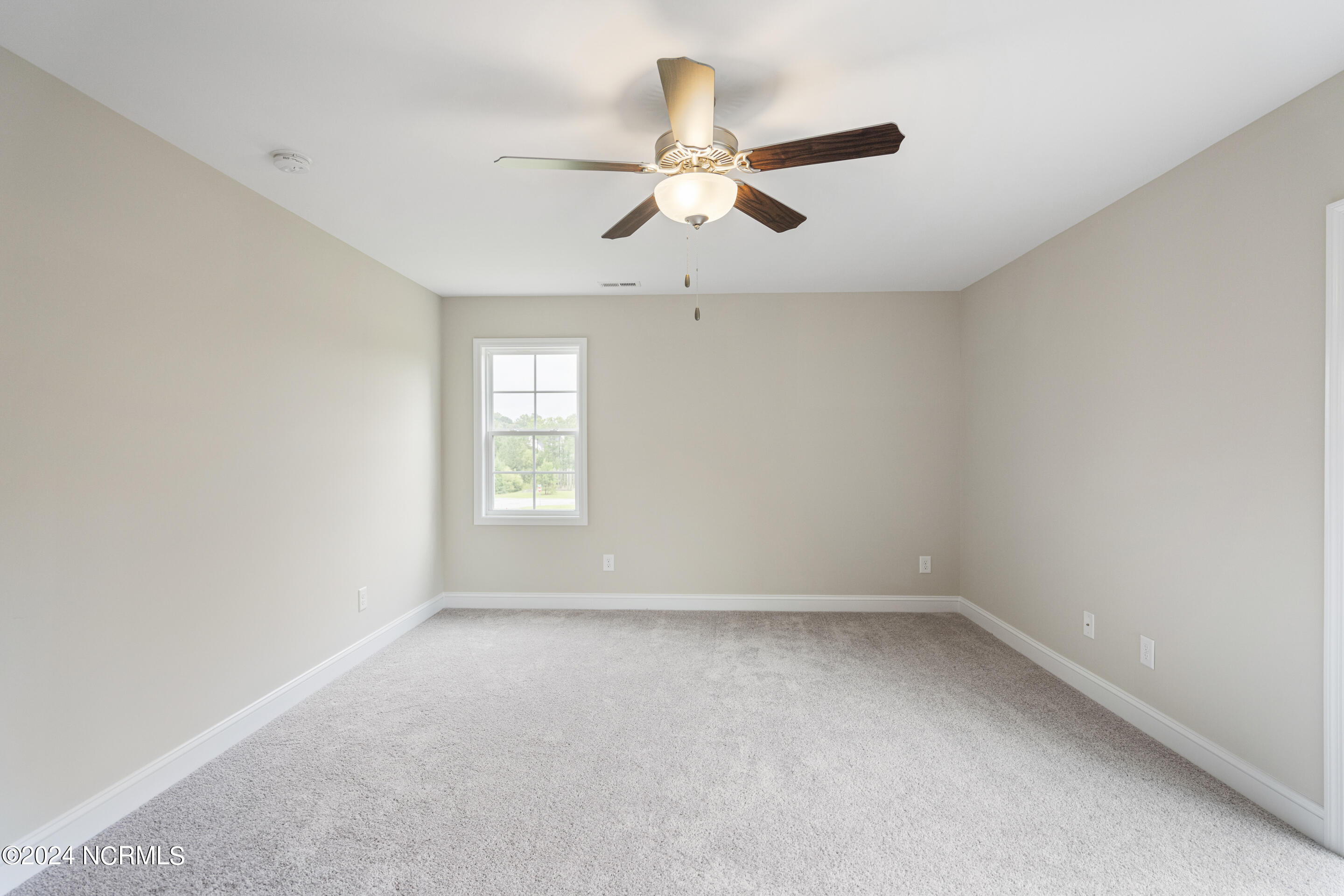 300 Broadleaf Drive Property Photo 37