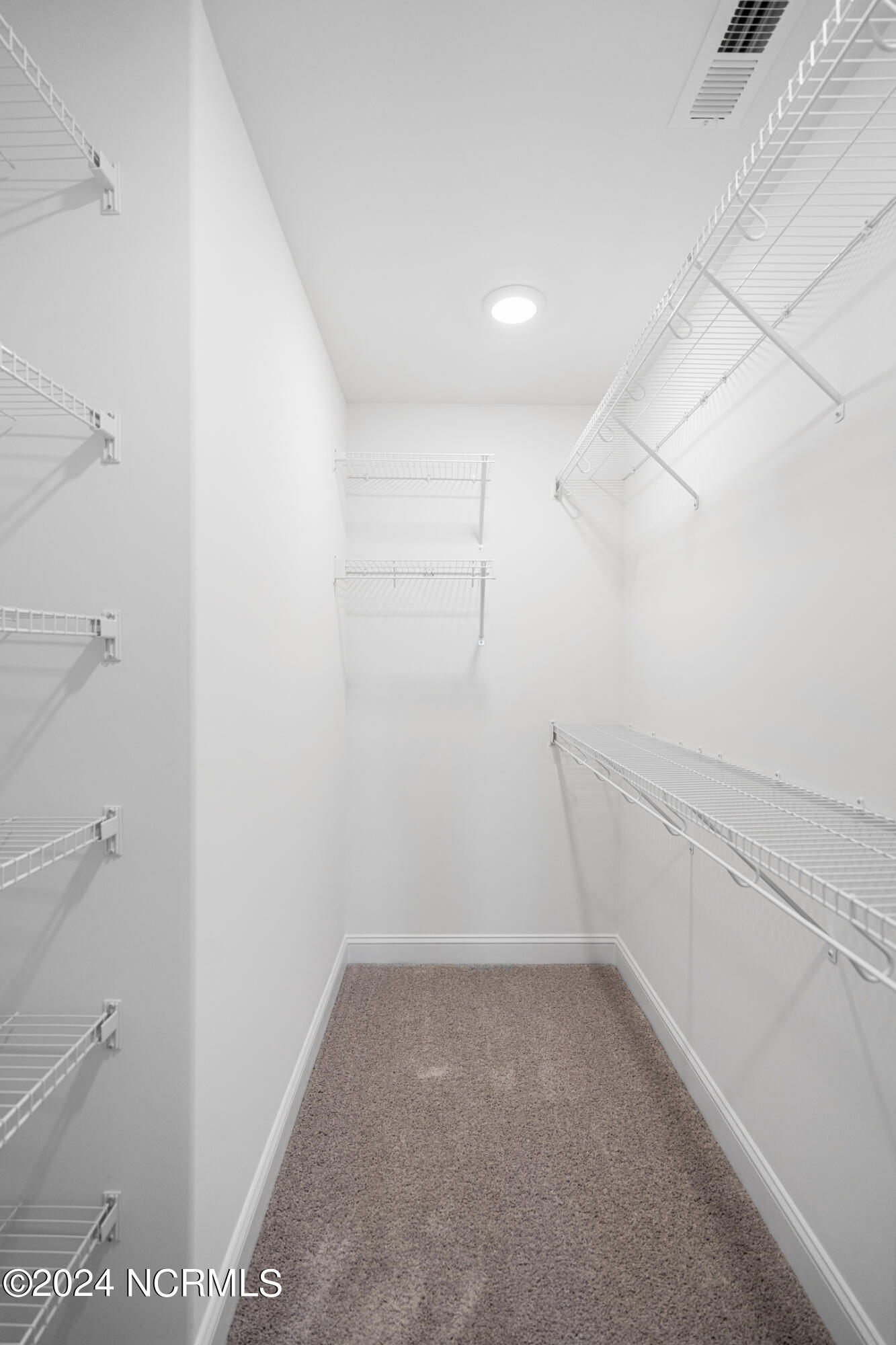 300 Broadleaf Drive Property Photo 39