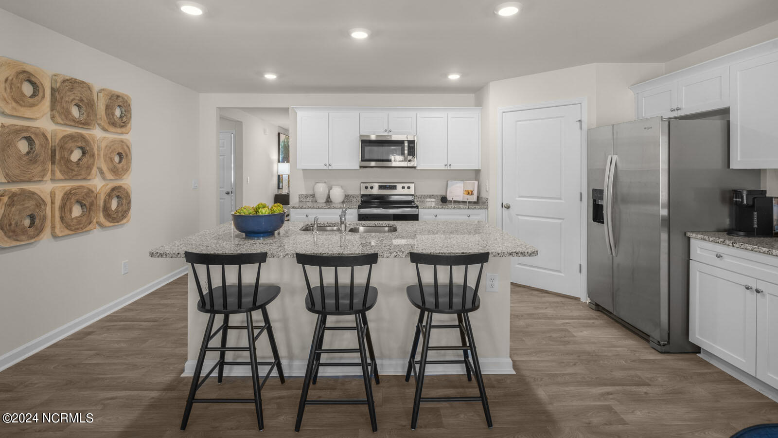100 Pioneer Drive Property Photo 21