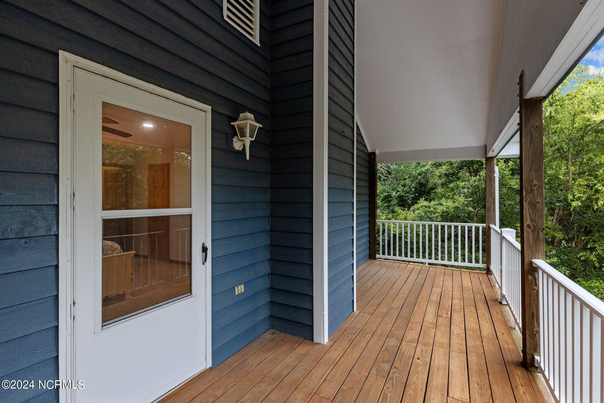 136 Pinewood Place Property Photo 14
