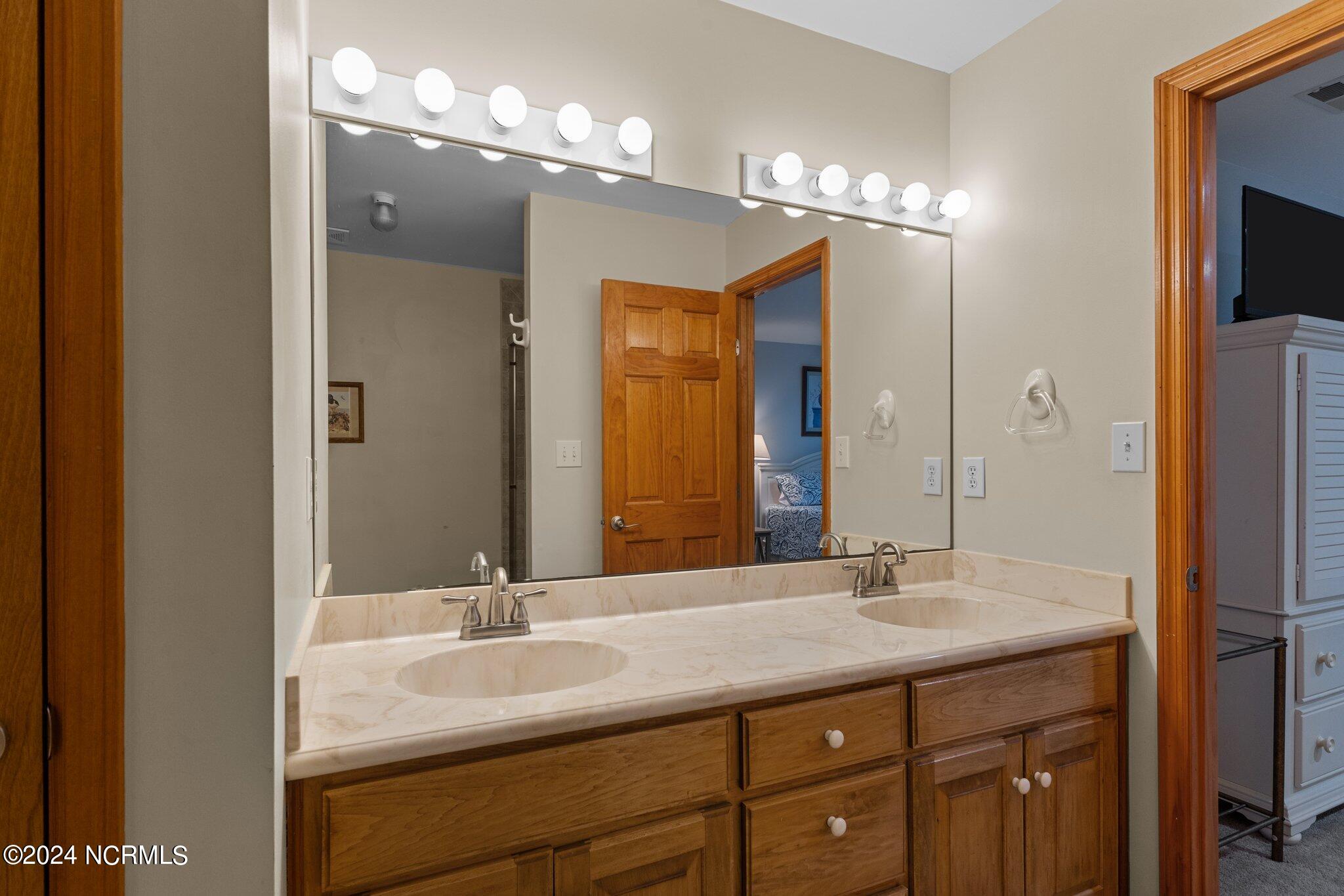 136 Pinewood Place Property Photo 15