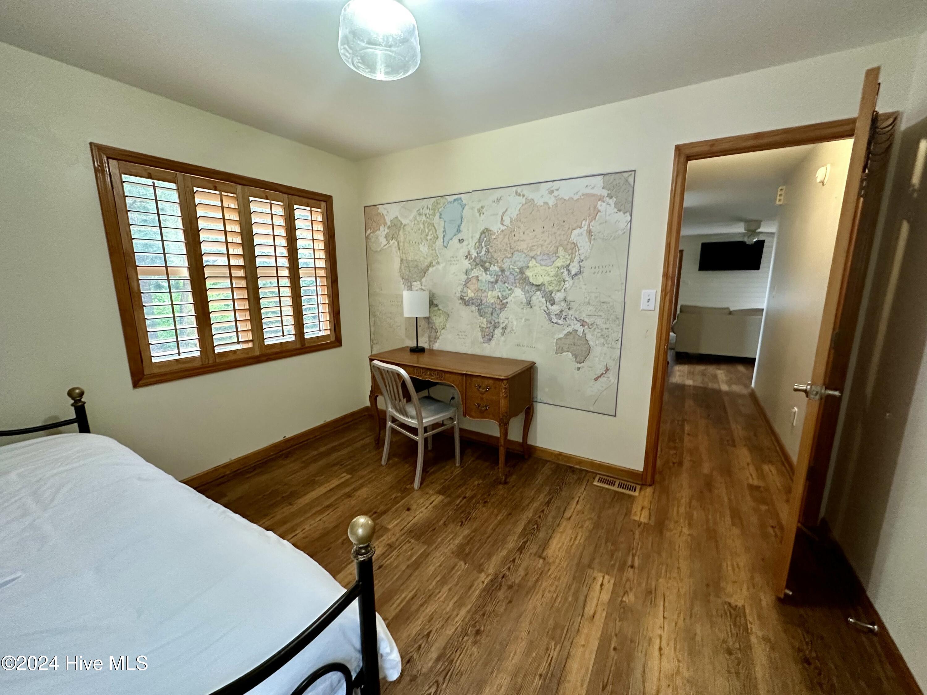 136 Pinewood Place Property Photo 35